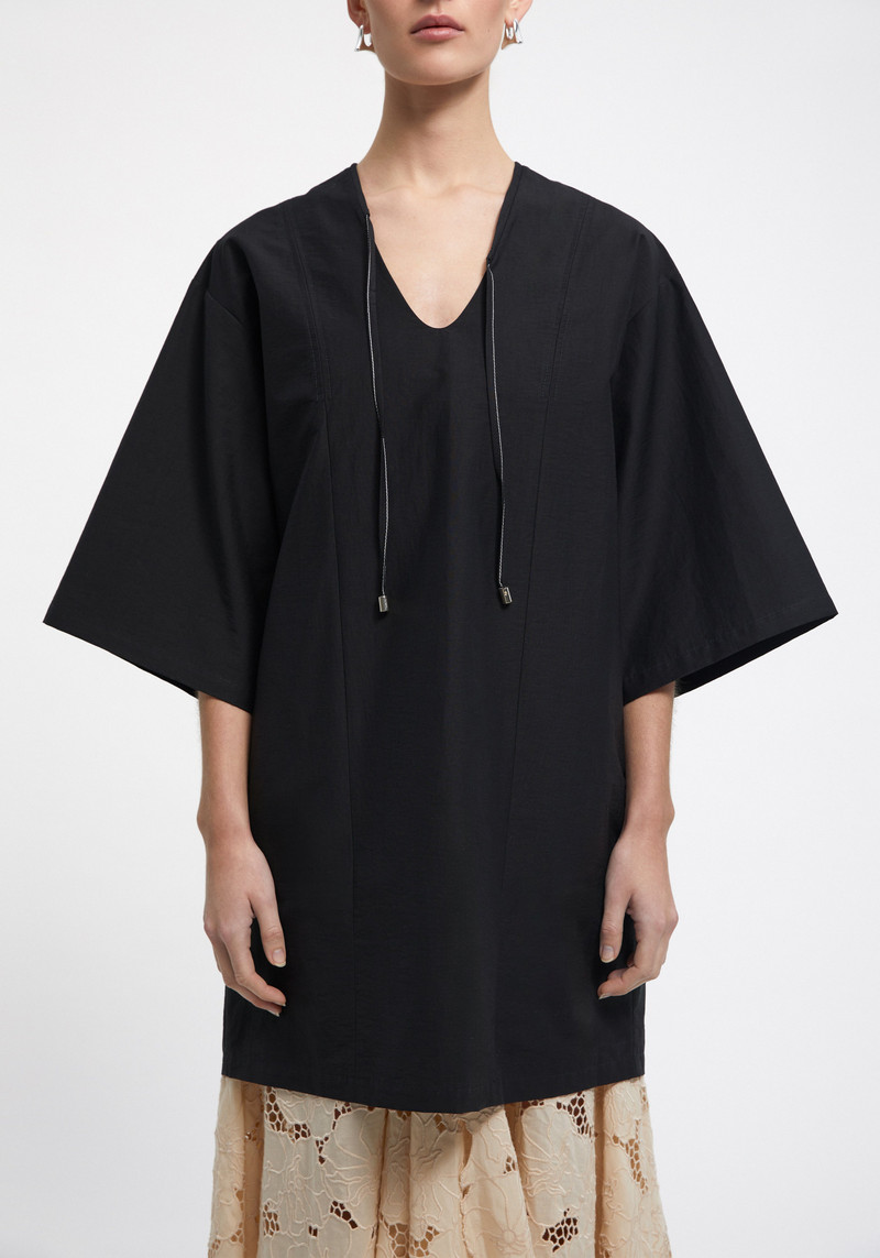 AERON CHAPMAN
Short-sleeved midi dress outlook