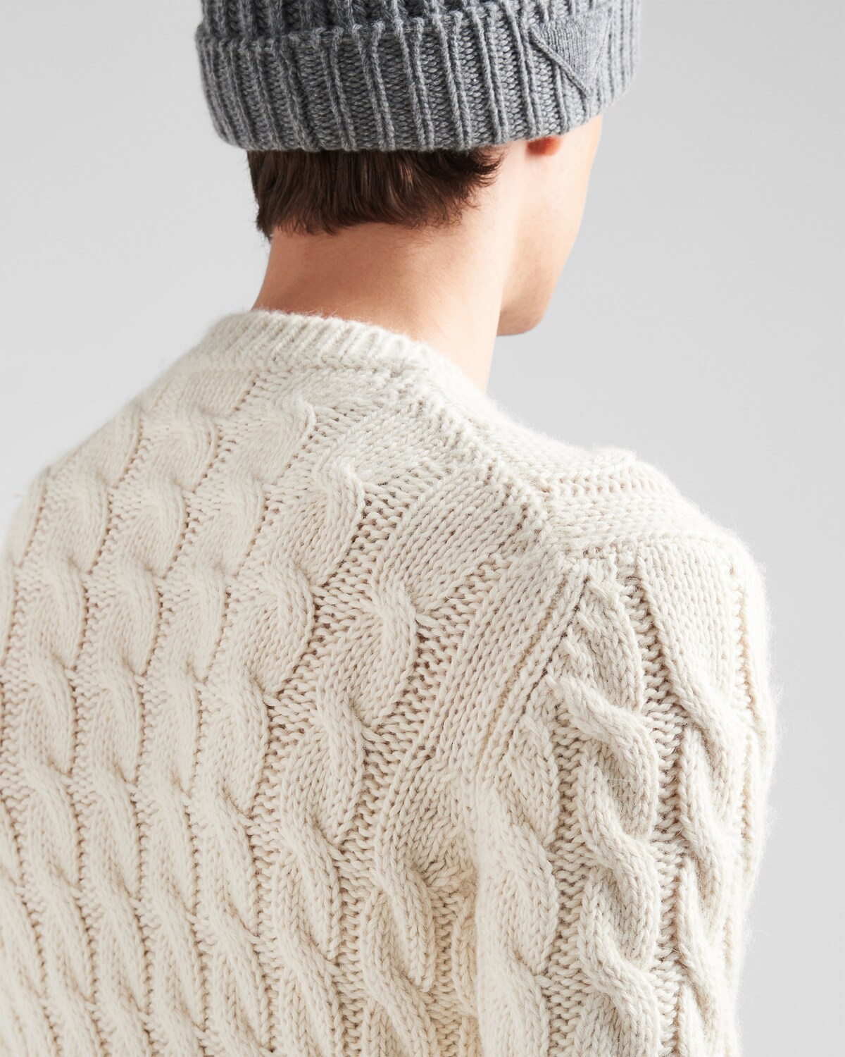 Alpaca cable-knit sweater - 4