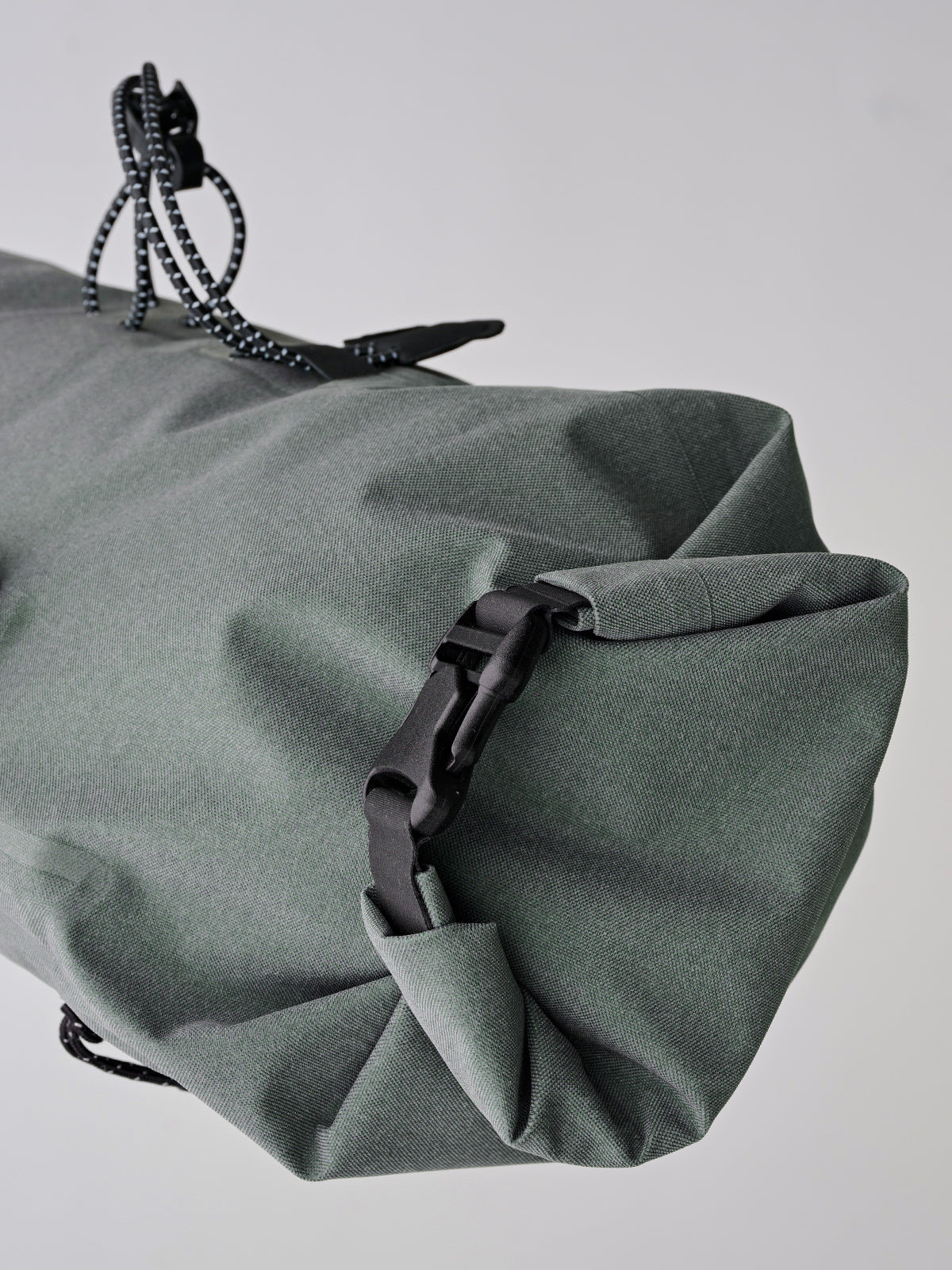 MAAP x Apidura Handlebar Pack - 4