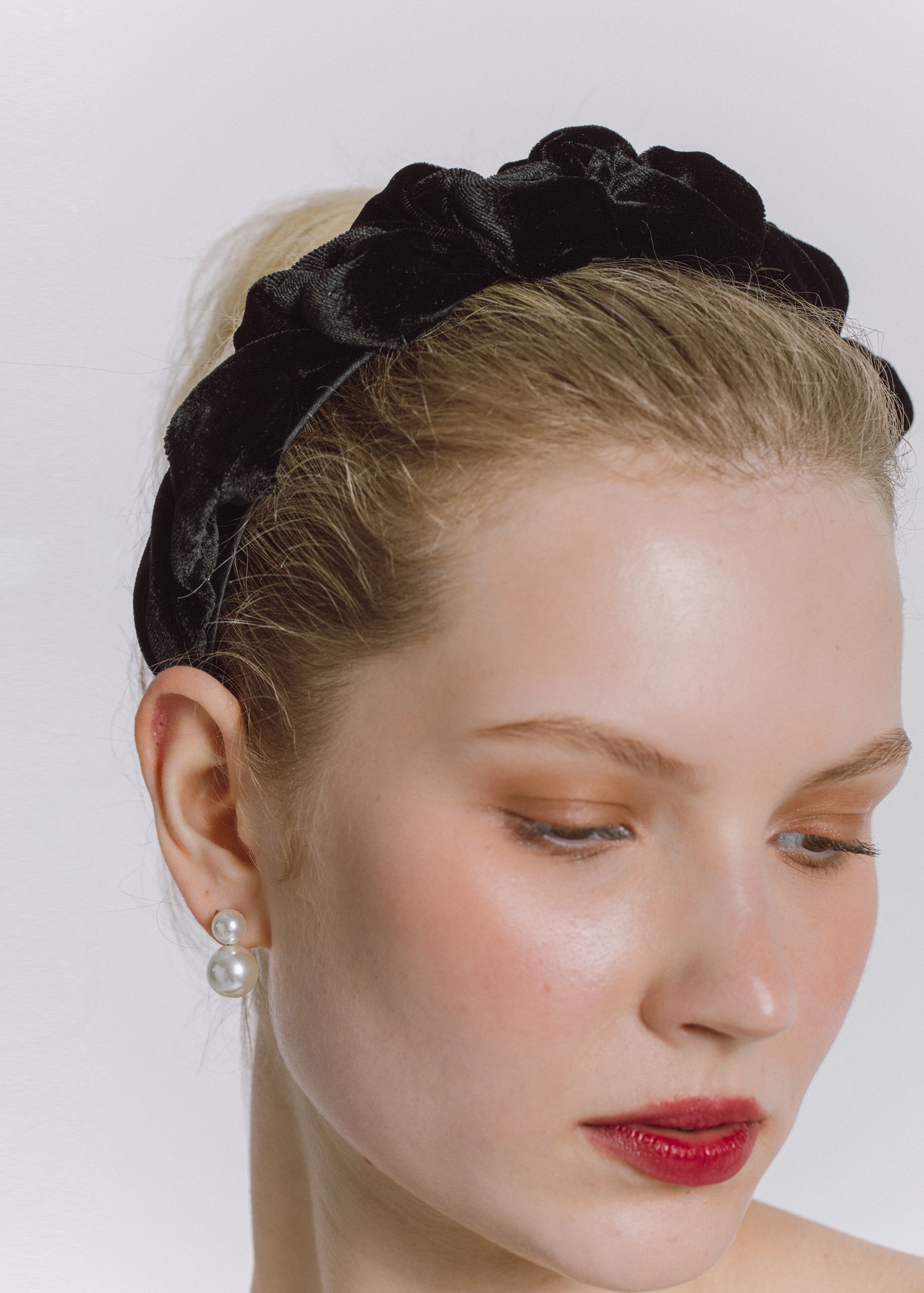 Lia Headband in Velvet - 3