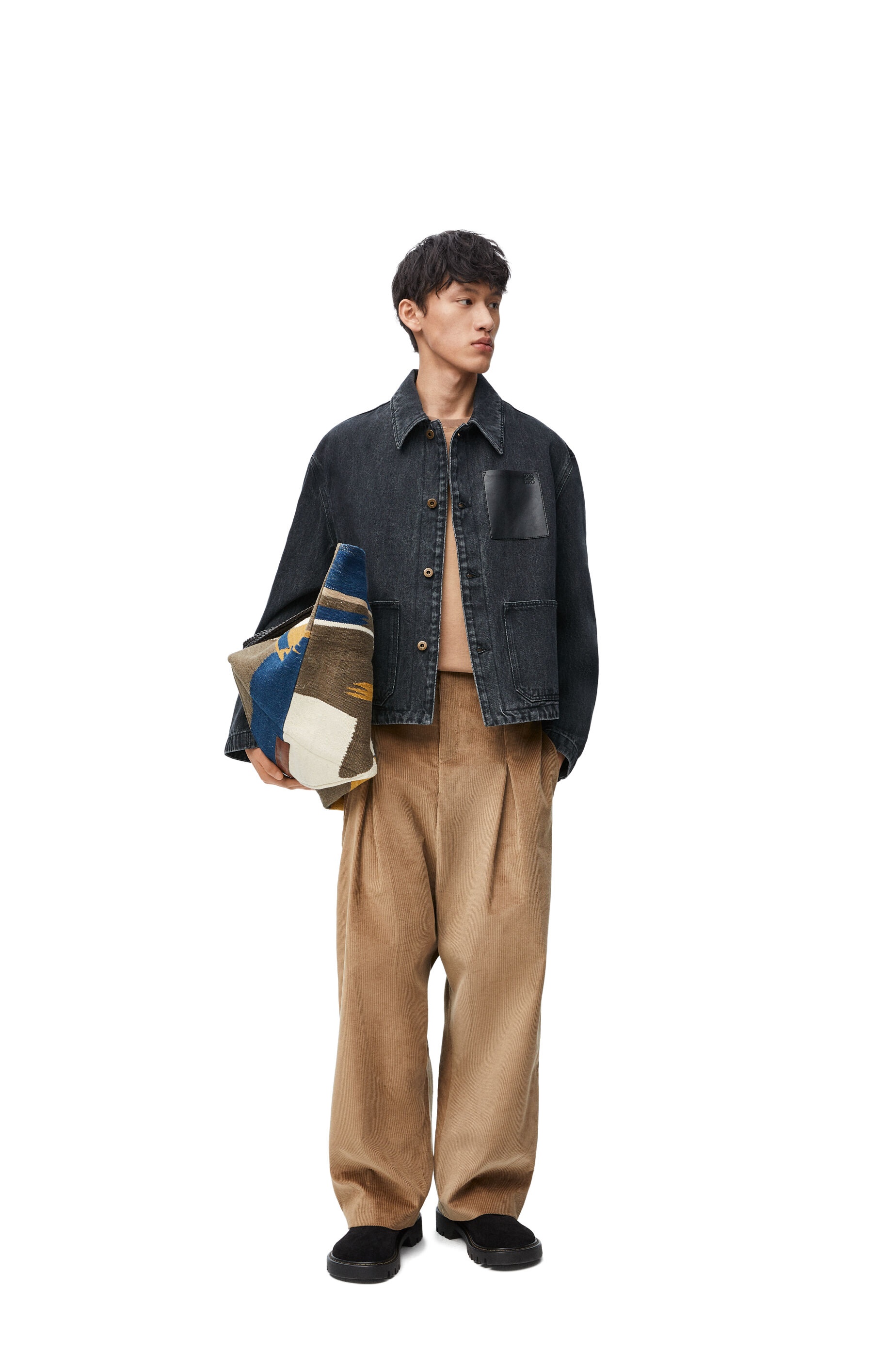LOEWE 23AW ワークウェア コットン デニムジャケット 有名人多数着用 LOEWE 23AW ワークウェア コットン デニムジャケット 有名人多数