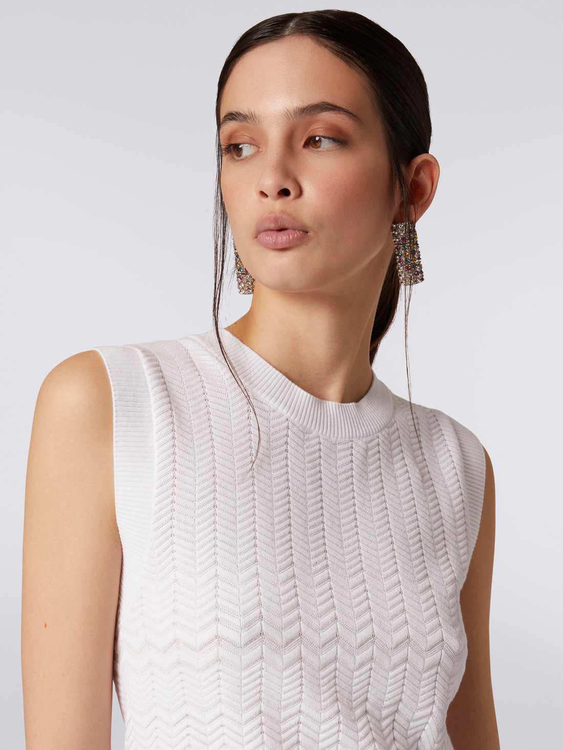 Sleeveless cotton and viscose top with tone-on-tone zigzag - 5