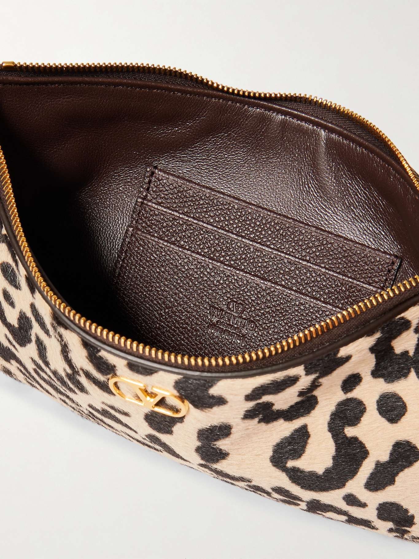 VLogo Signature medium leopard-print calf-hair clutch Leopard print - 5