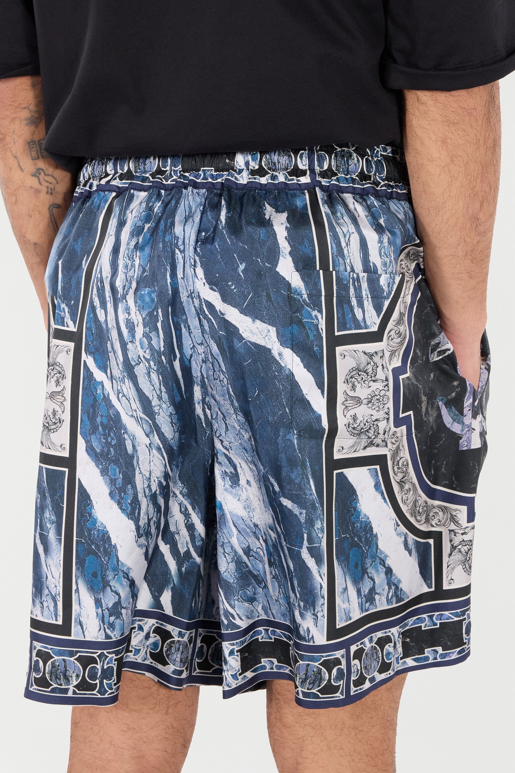 Short With Marble Print And Accents - 7
