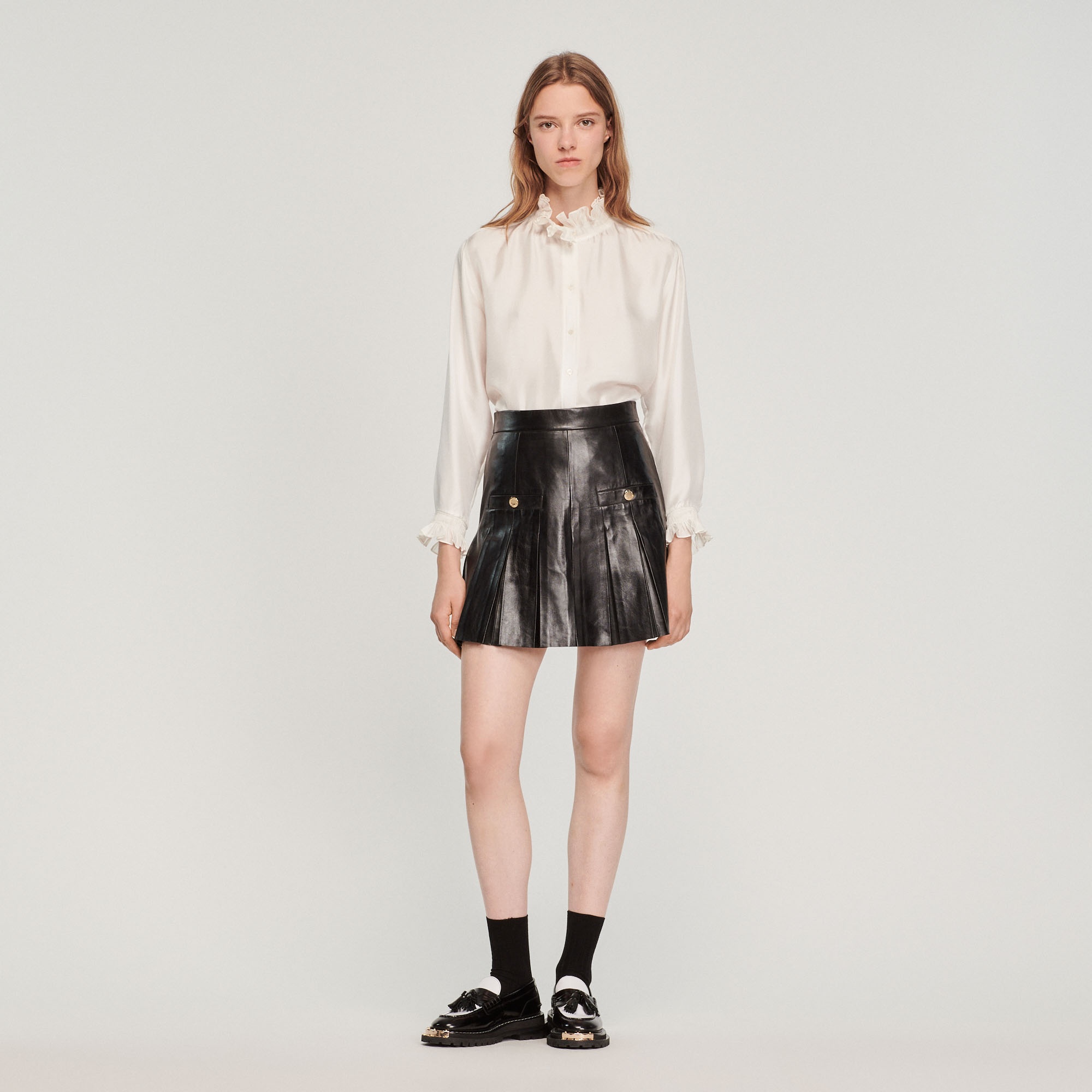 Pleated short leather skirt - 3