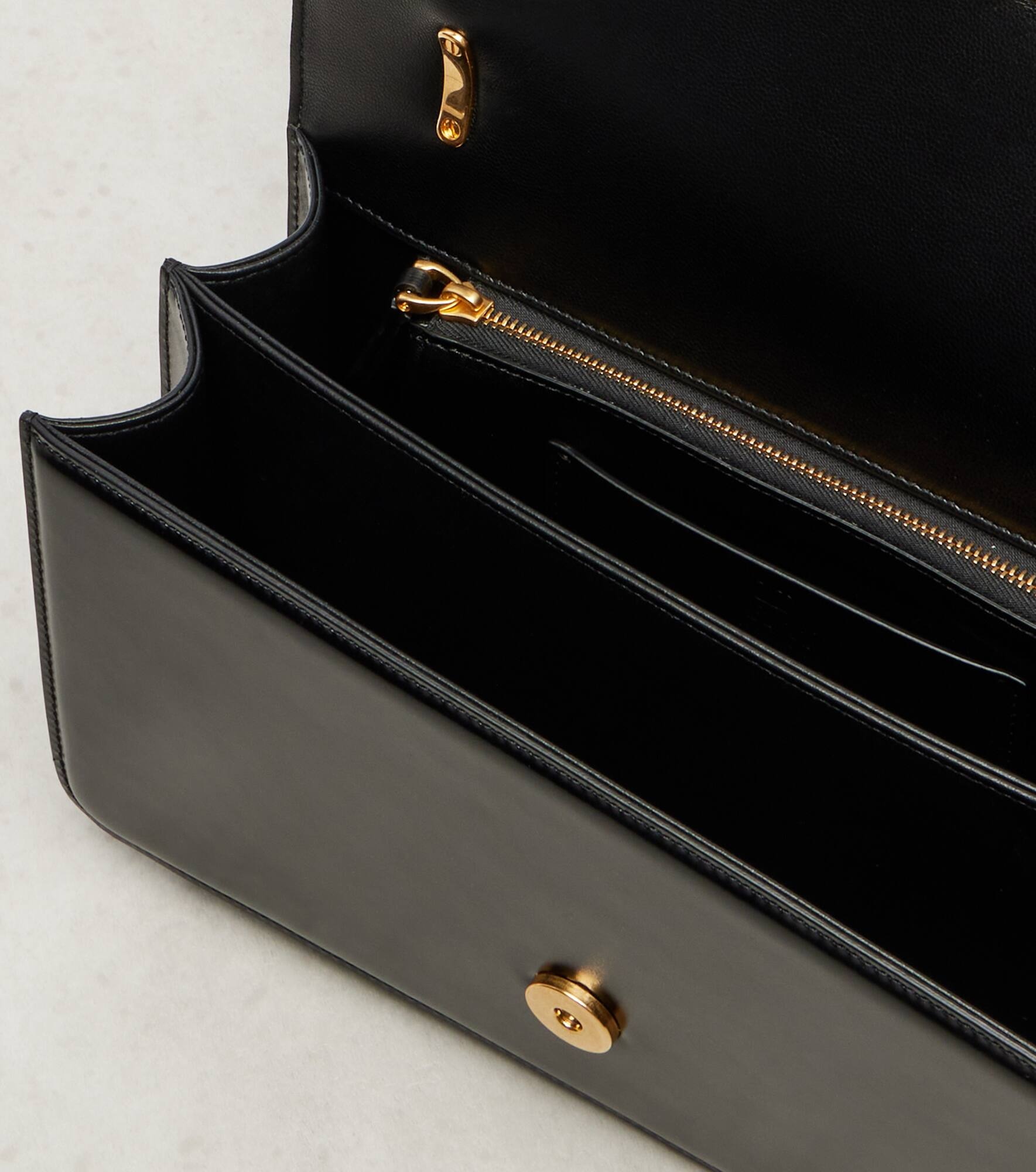 Vain Small VLogo leather shoulder bag - 3