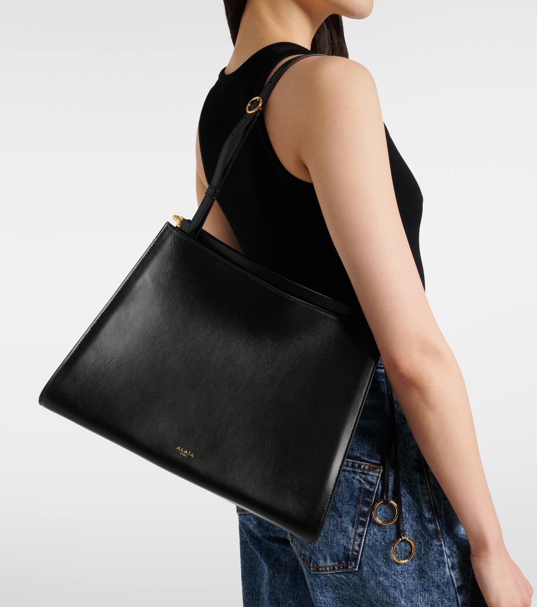 Curve Medium leather shoulder bag - 2
