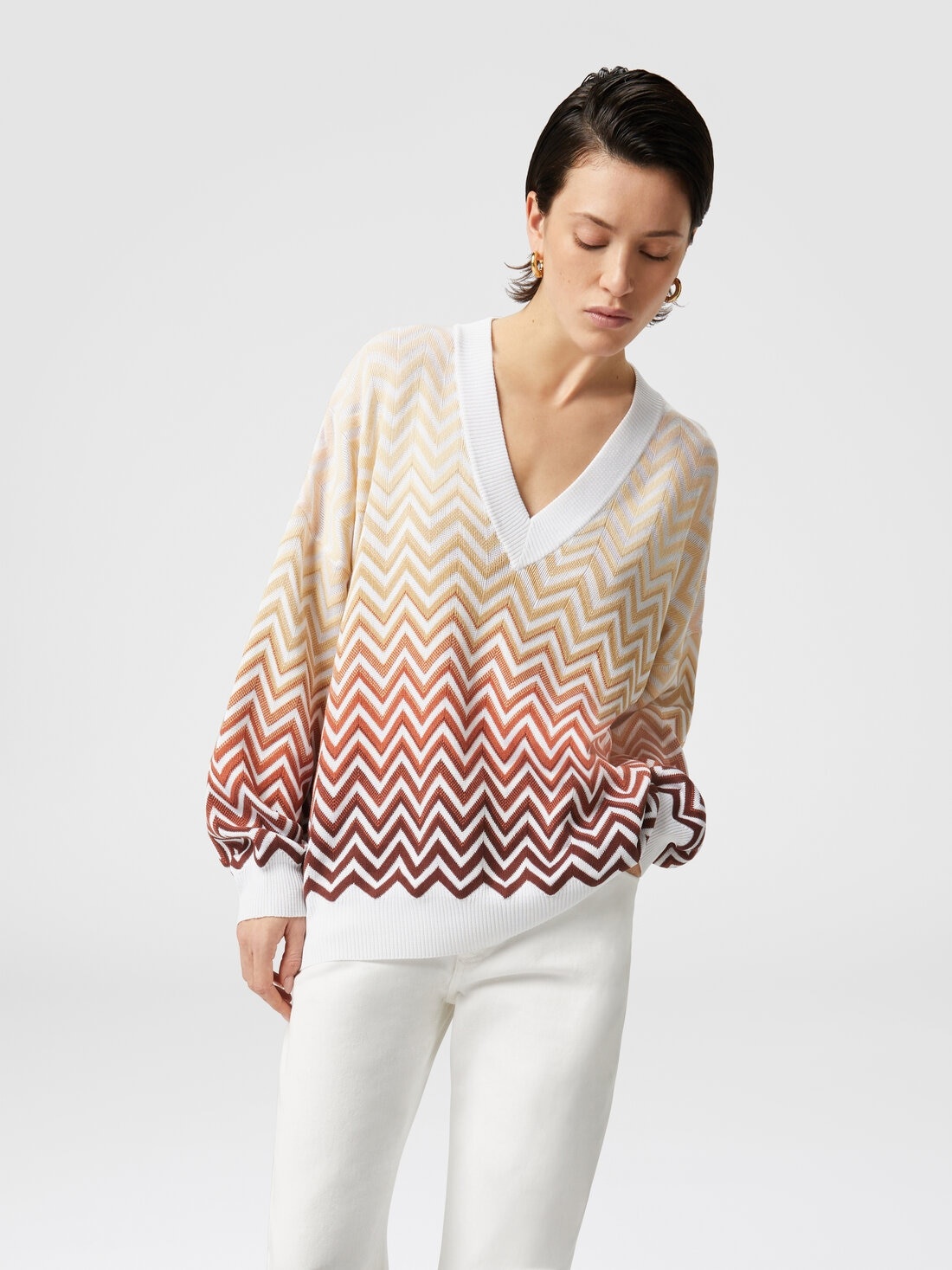 Oversized dégradé chevron sweater with V-neck - 4