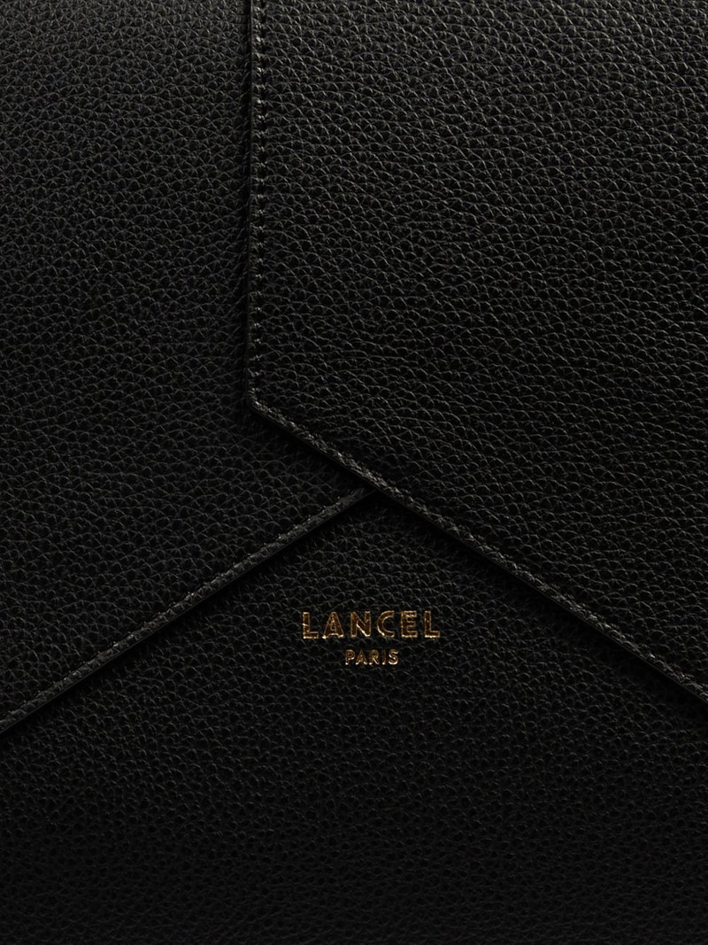 Envelope leather tote bag 4