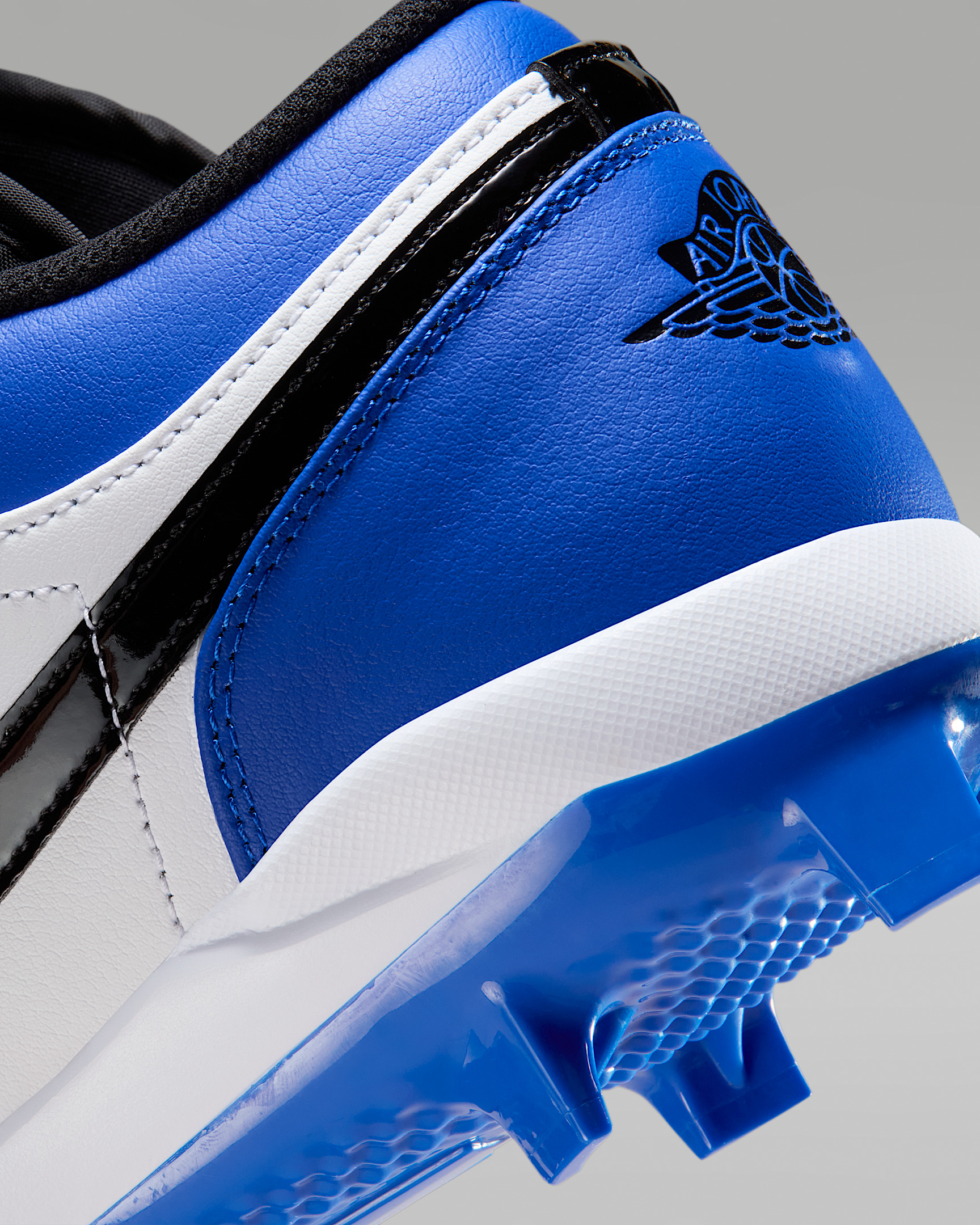 Jordan 1 Retro MCS Low Men's Baseball Cleats - 9