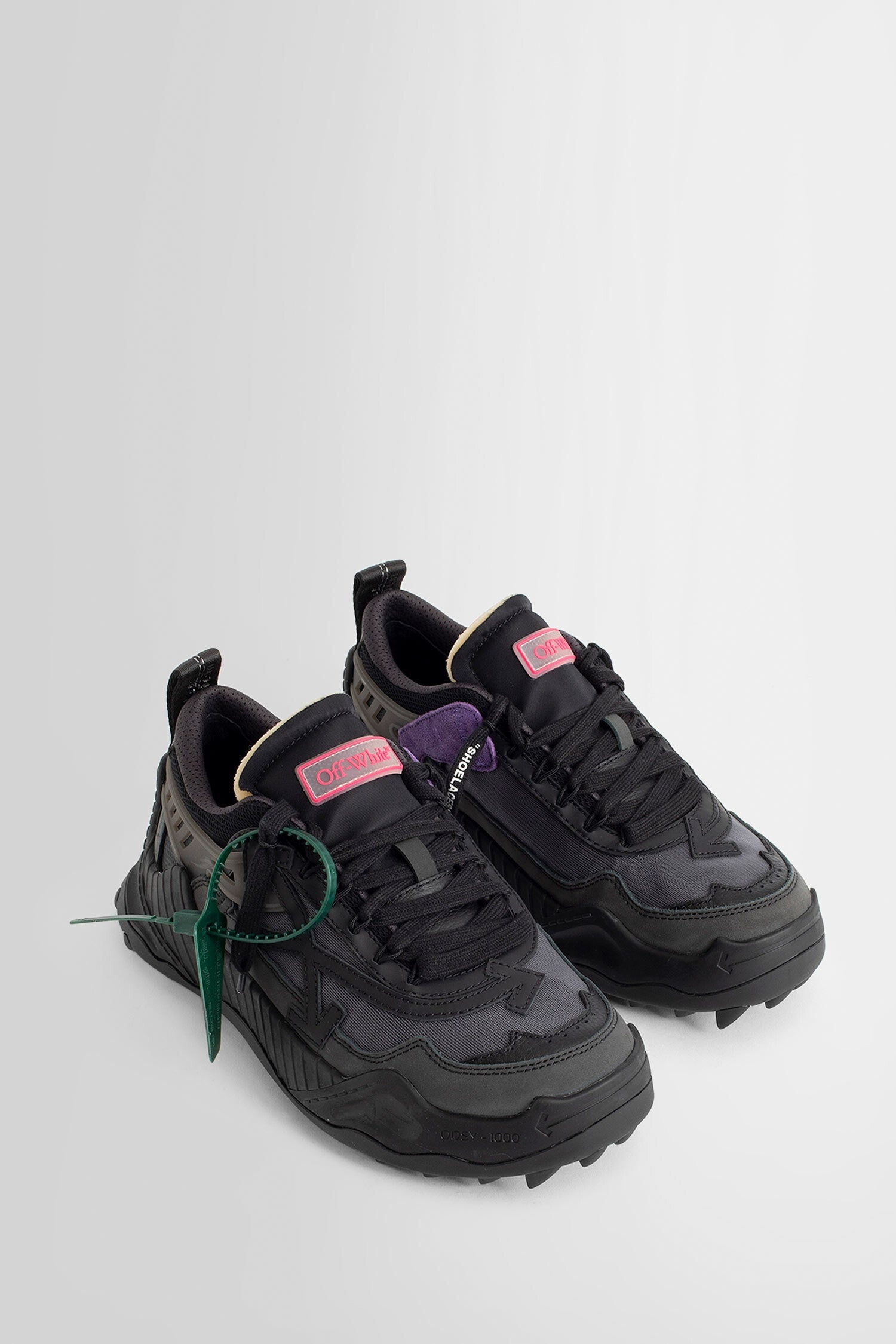 OFF-WHITE MAN BLACK SNEAKERS - 6