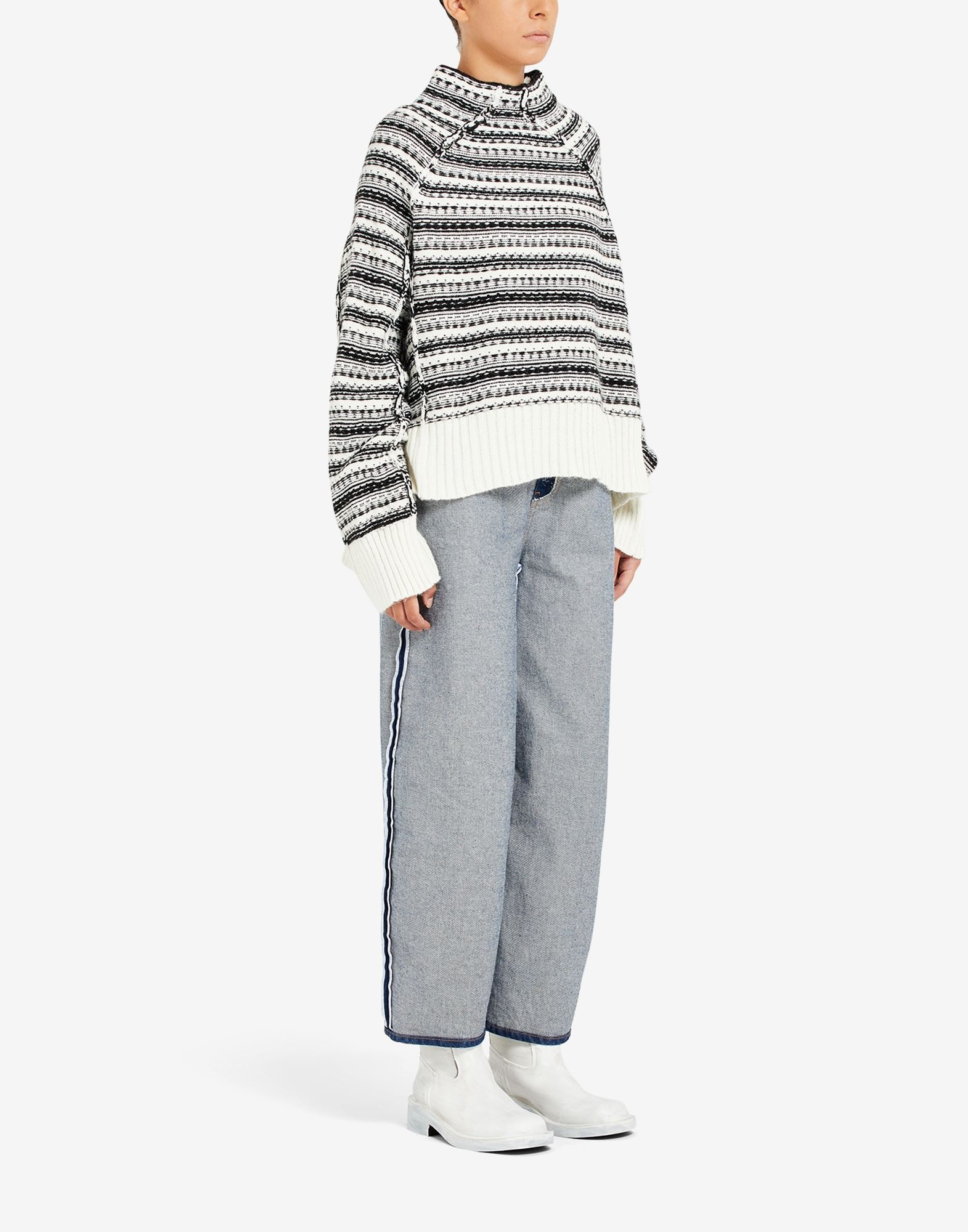 Reversed high-neck sweater - 3