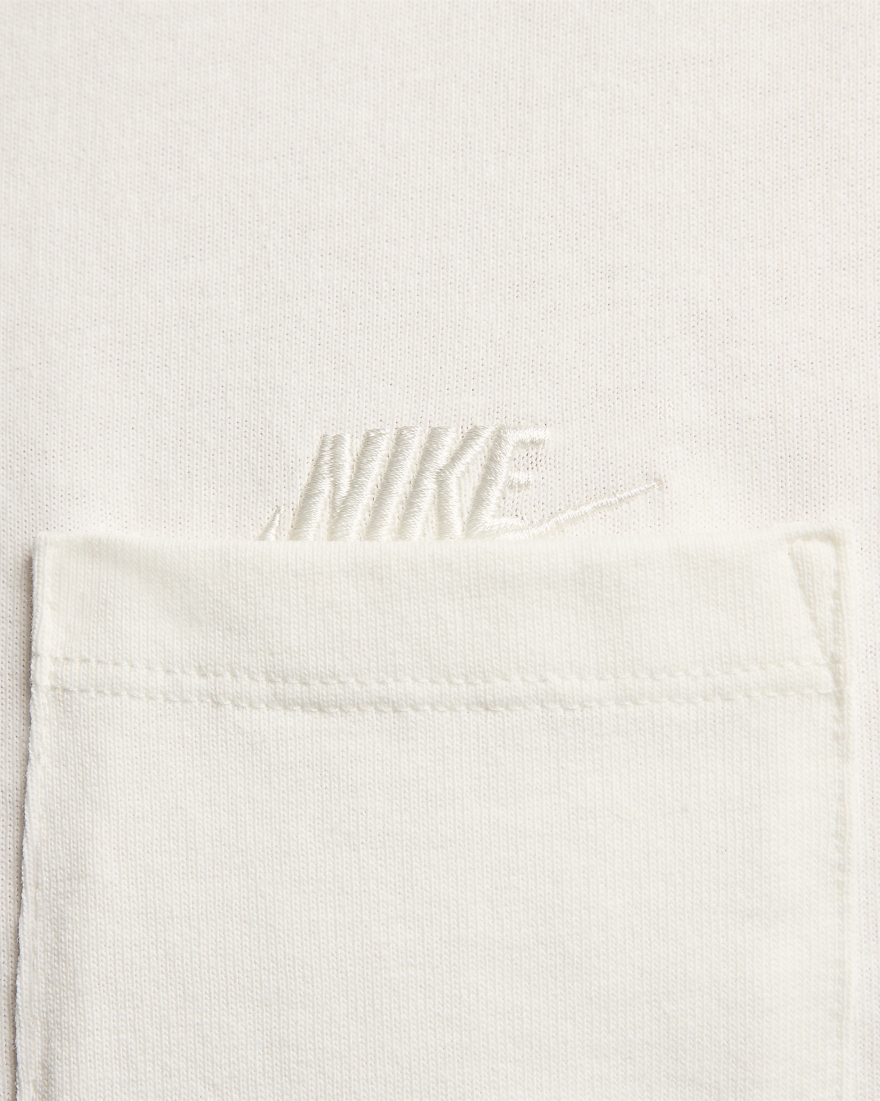 Nike Sportswear Premium Essentials Men's Long-Sleeve Pocket T-Shirt - 4