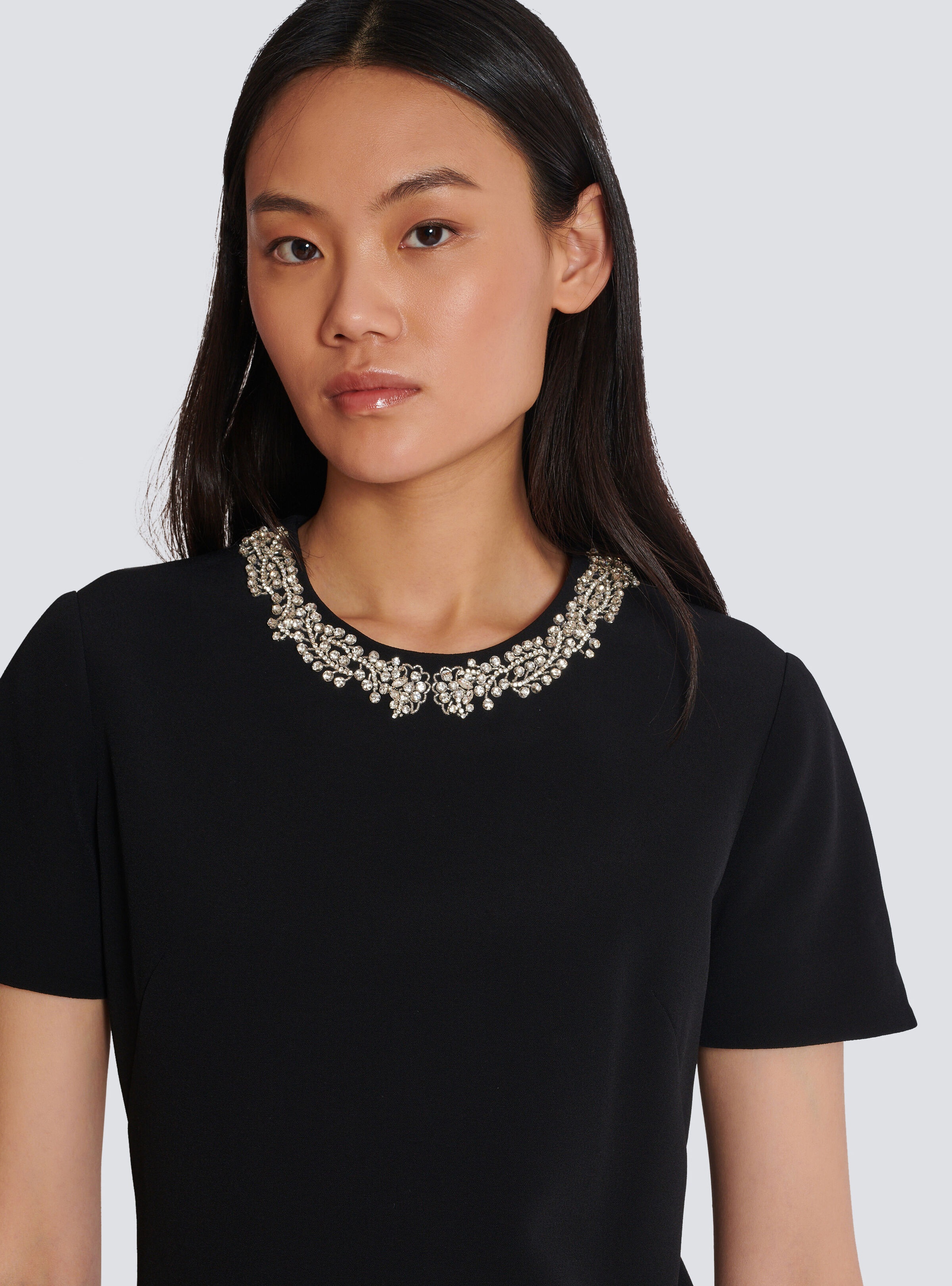 Embroidered crepe shift dress - 7