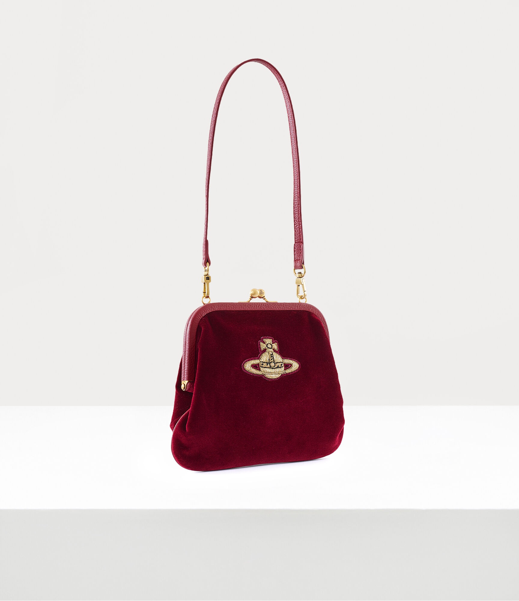 VIVIENNE'S CLUTCH - 3
