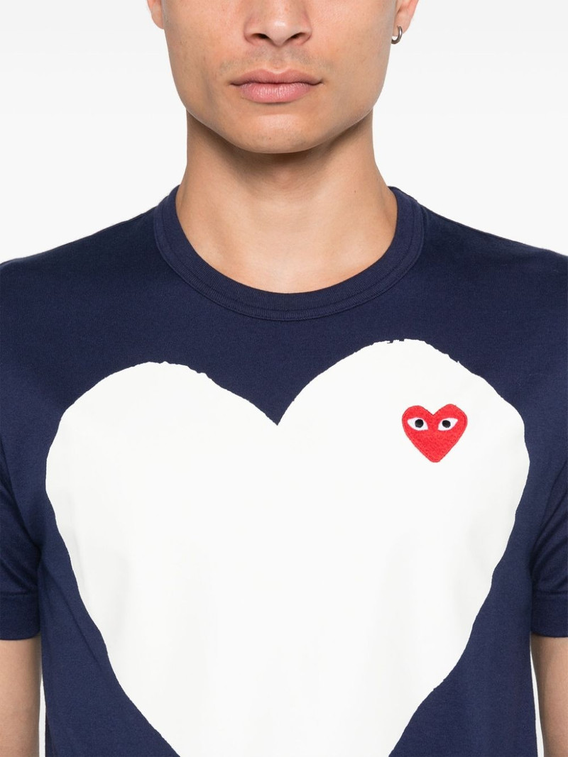 heart-patch T-shirt 5