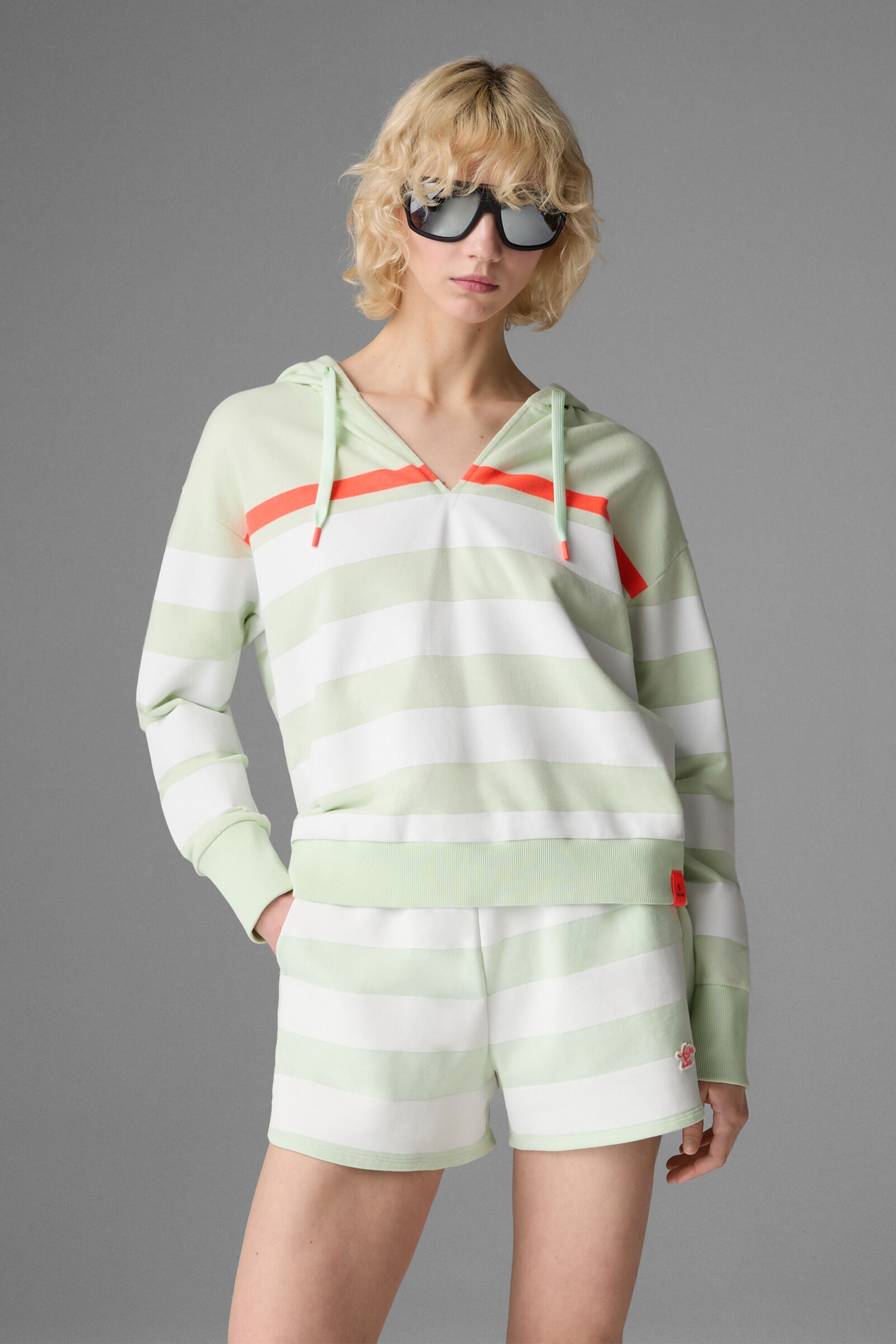 Dawn Hoodie in Light green/White - 2