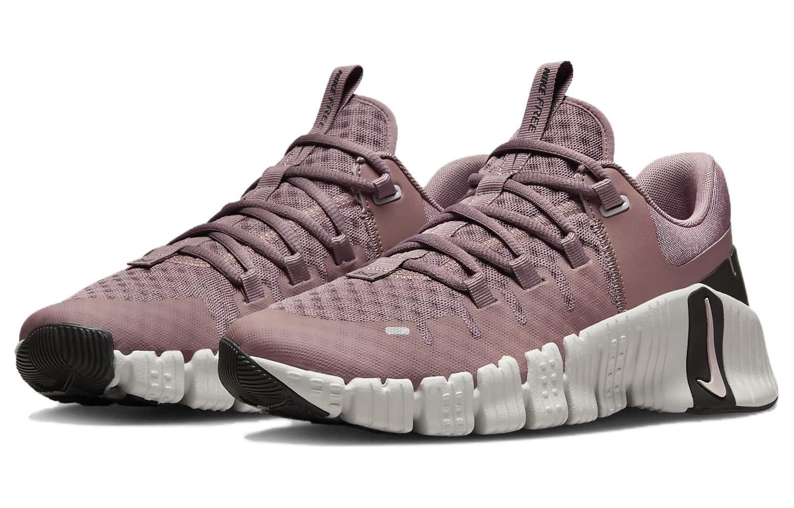 (WMNS) Nike Free Metcon 5 'Smokey Mauve' DV3950-201 - 4