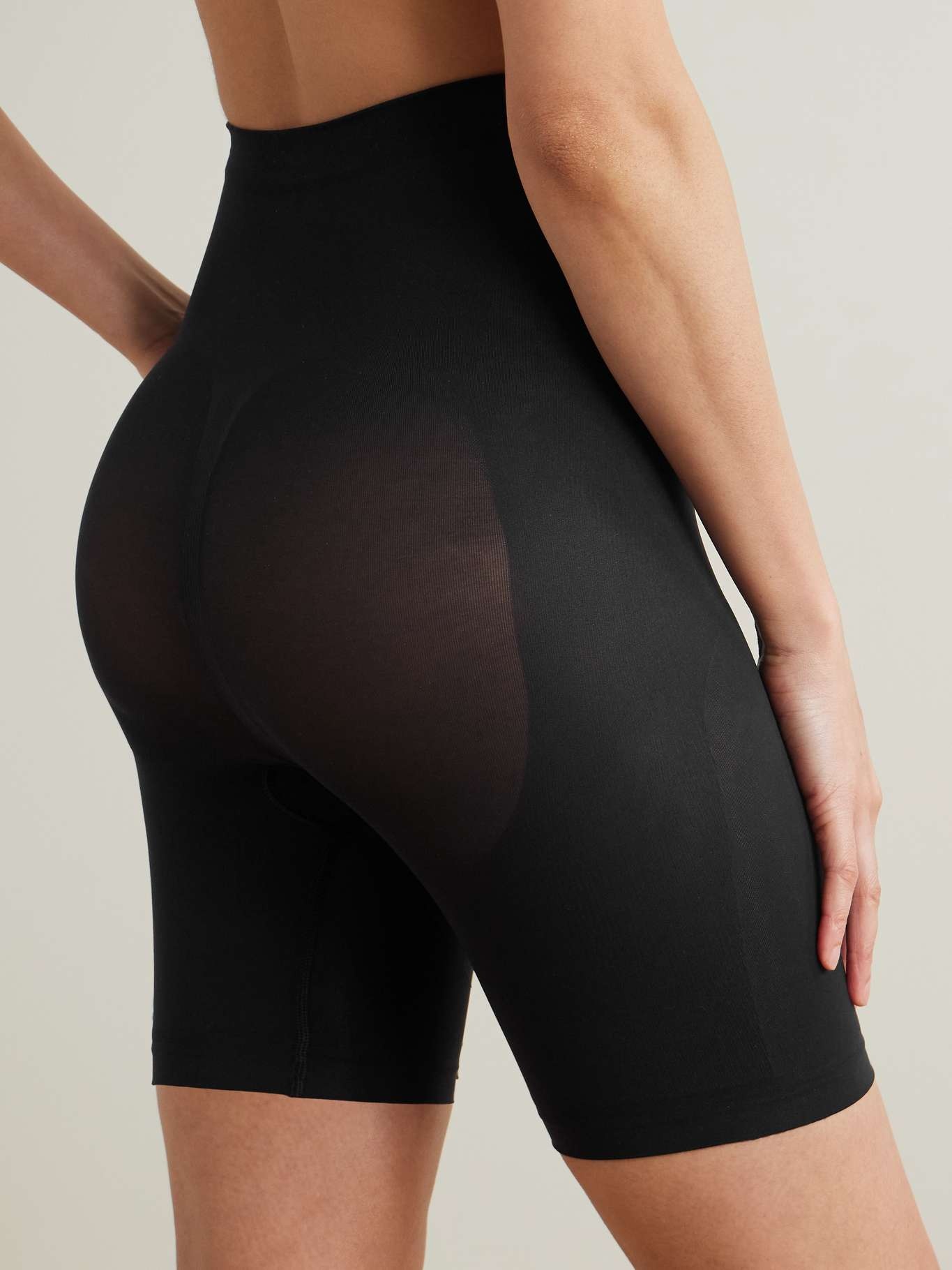 Seamless Sculpt Mid Thigh shorts - Onyx Black - 3