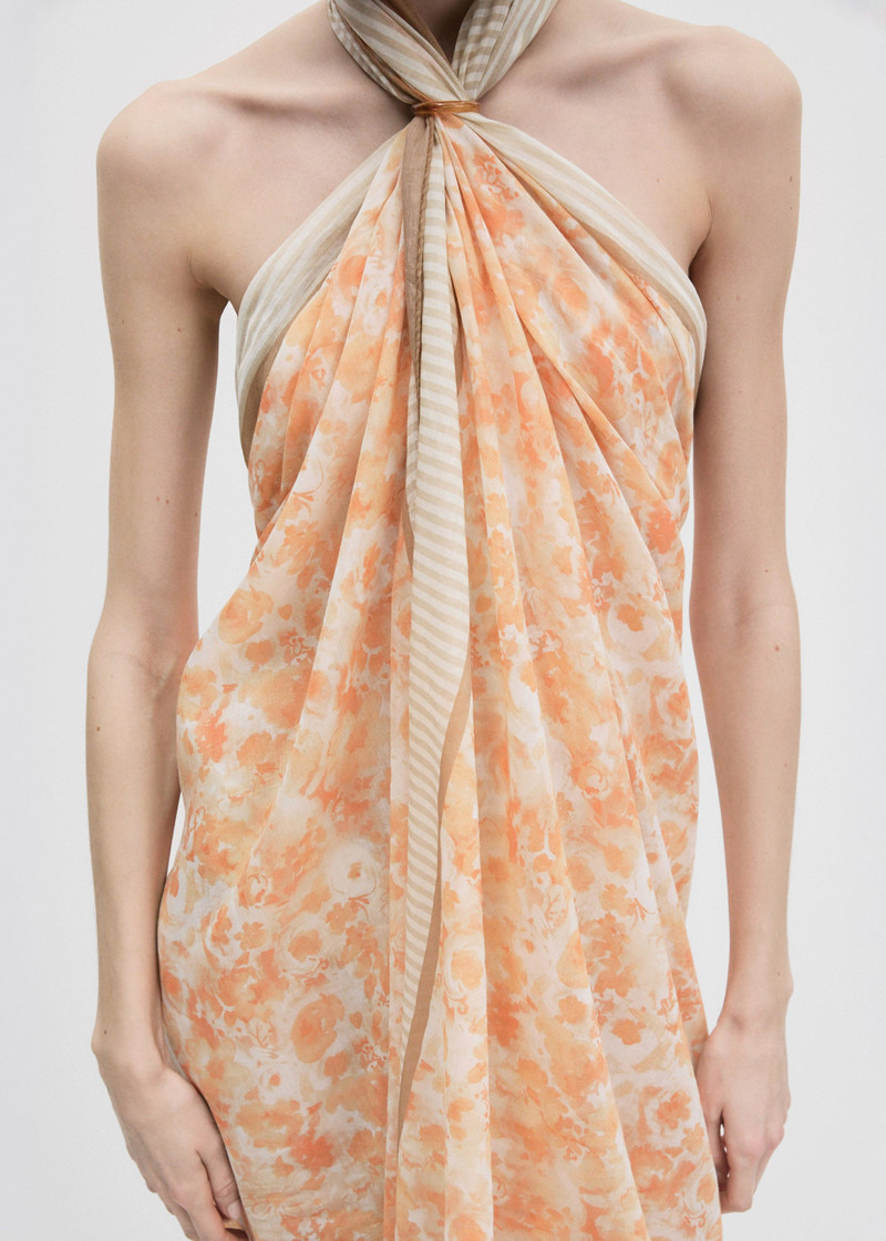 Cotton and silk pareo in yellow print 4