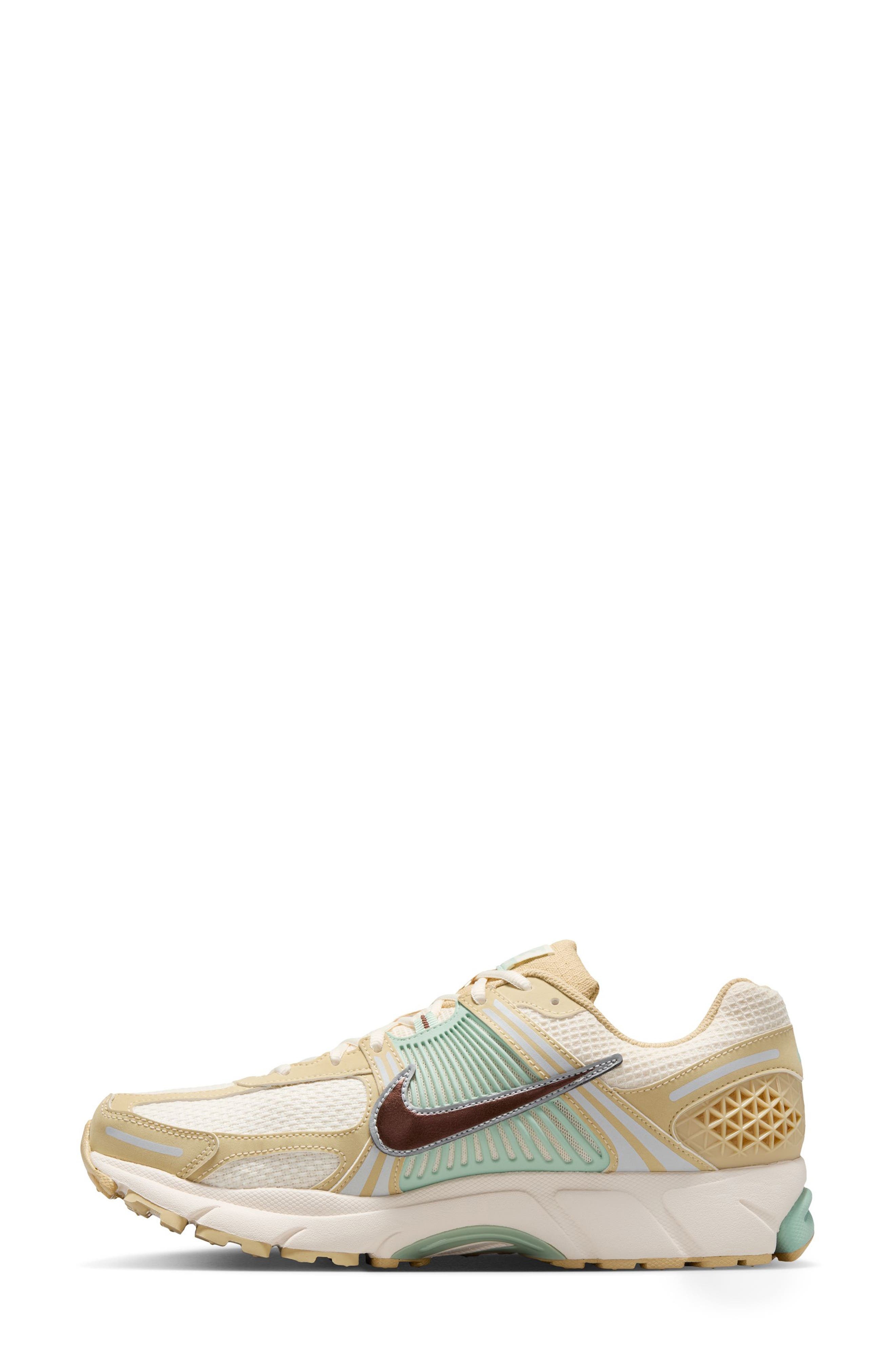 Nike Zoom Vomero 5 SE SP Sneaker in Team Gold/Ivory/Seafoam at Nordstrom - 2