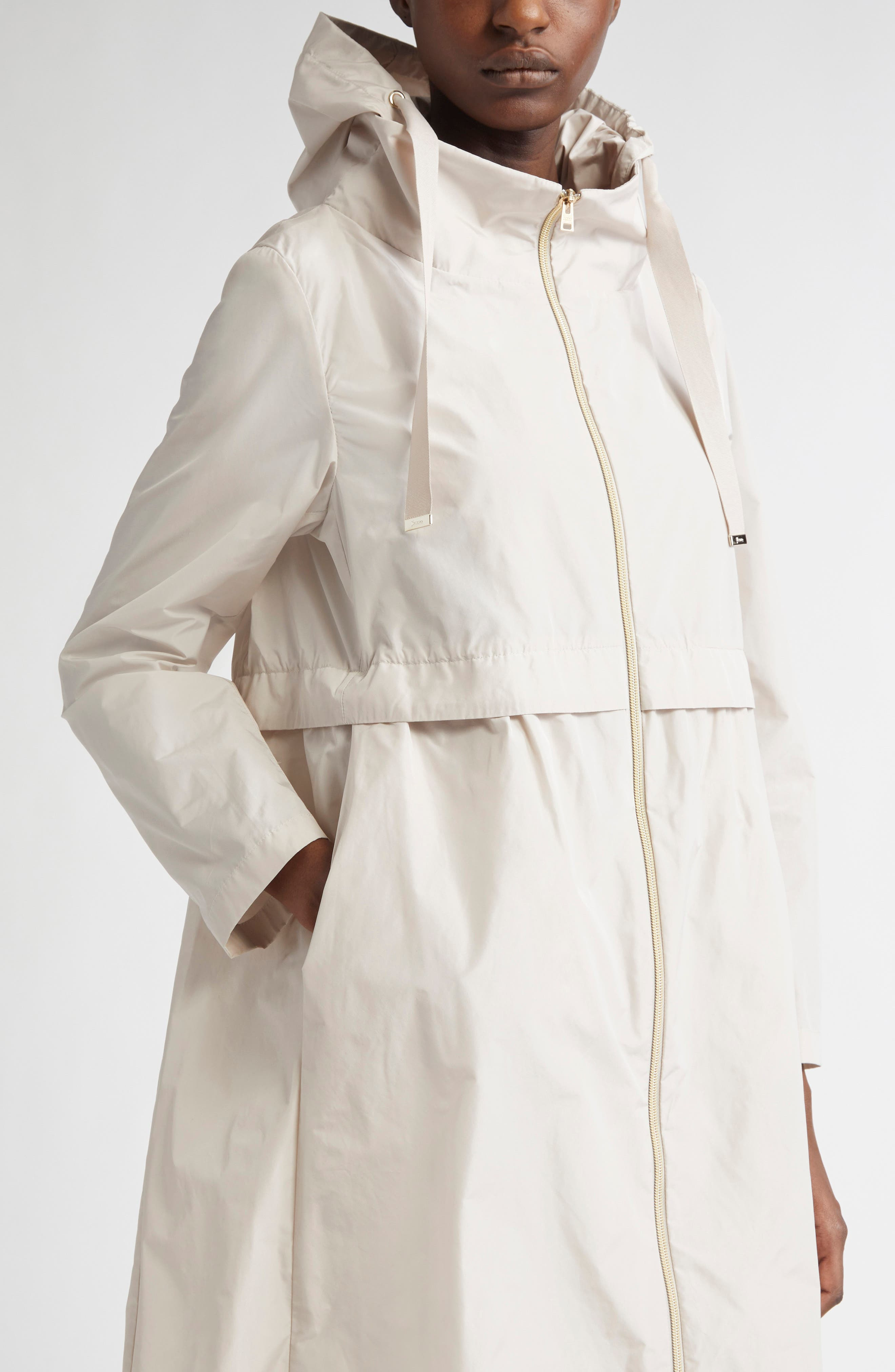 Herno Techno Taffeta A-Line Parka in Champagne at Nordstrom - 4