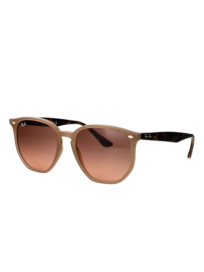 Ray-Ban 사각 선글라스 outlook