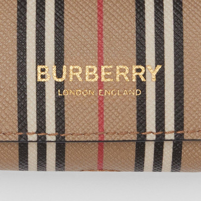 Burberry Icon Stripe AirPods Pro Case outlook
