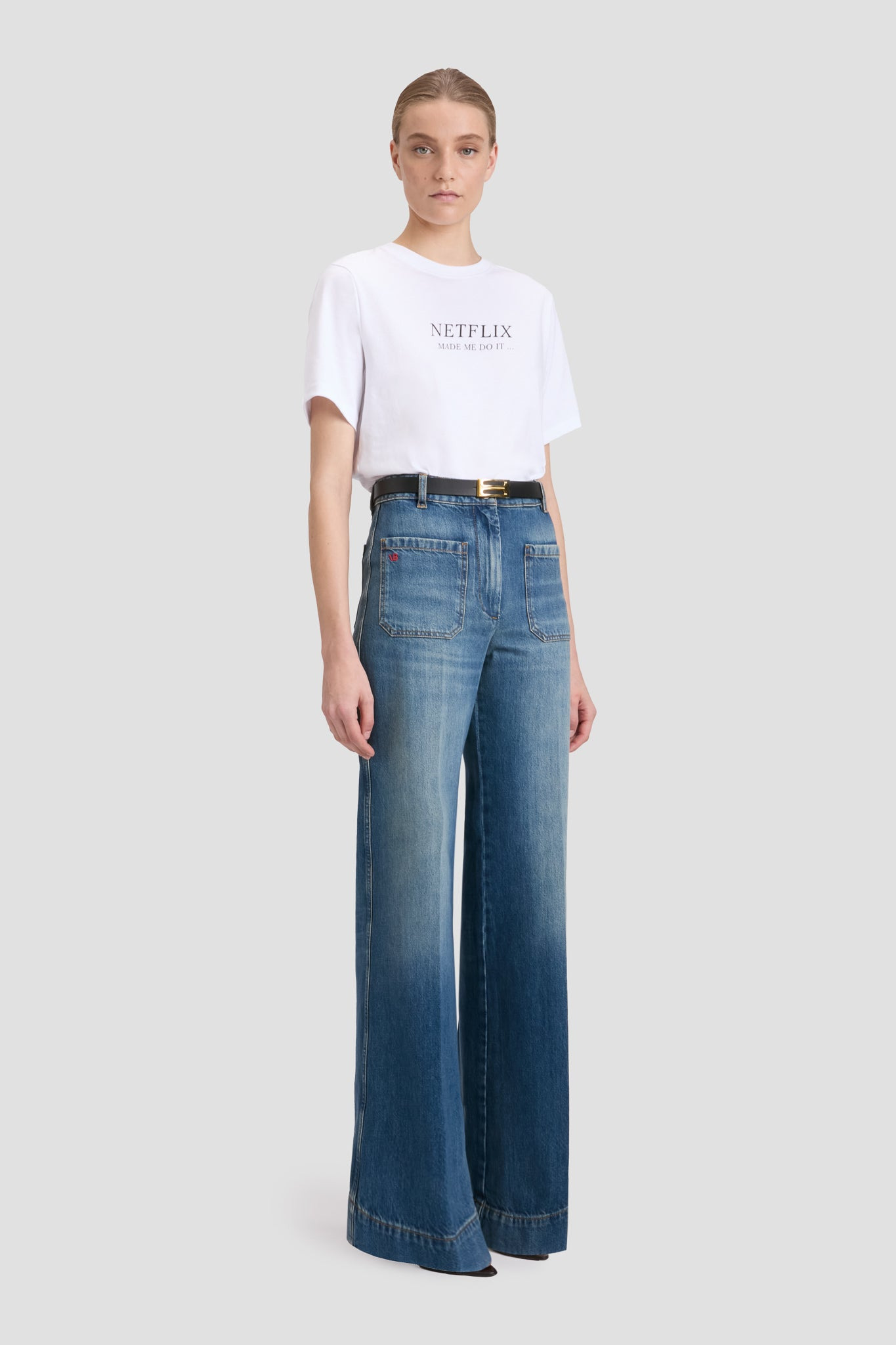 Slogan Tee In White Netflix Made Me Do It - 4
