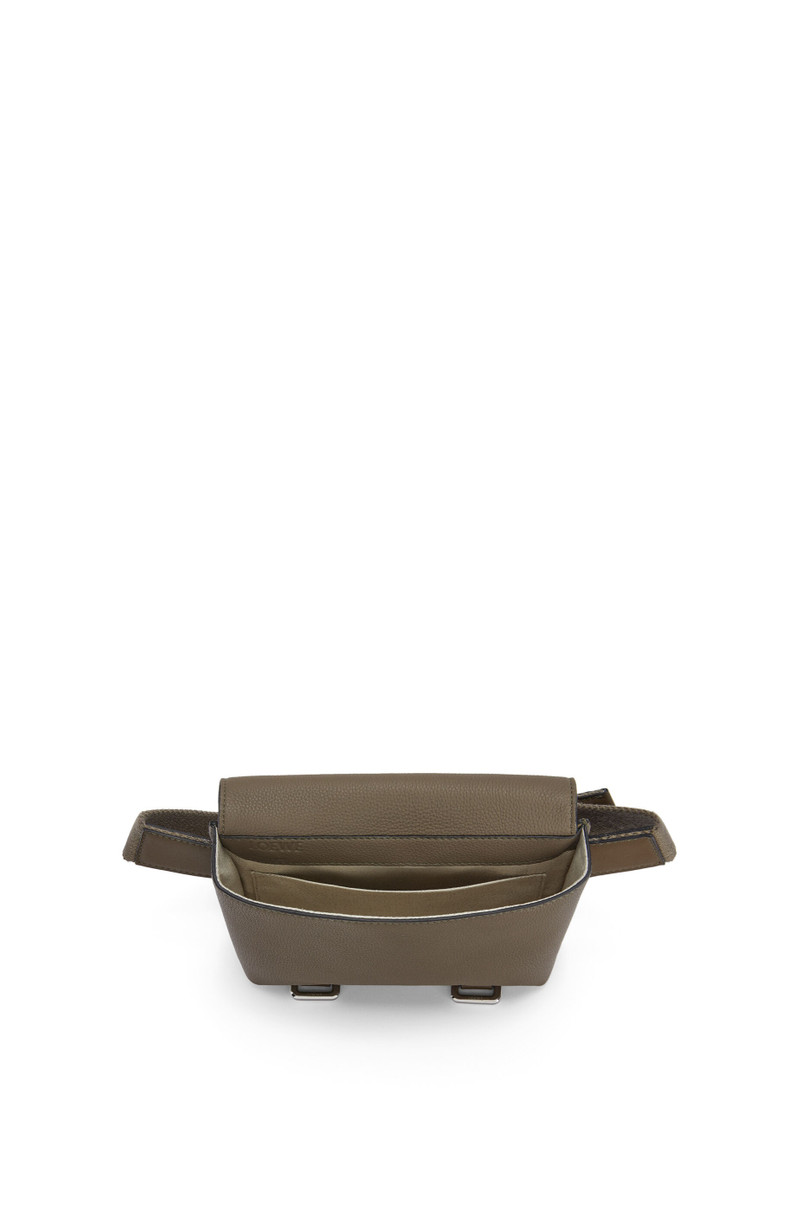 Military bumbag in soft grained calfskin 5