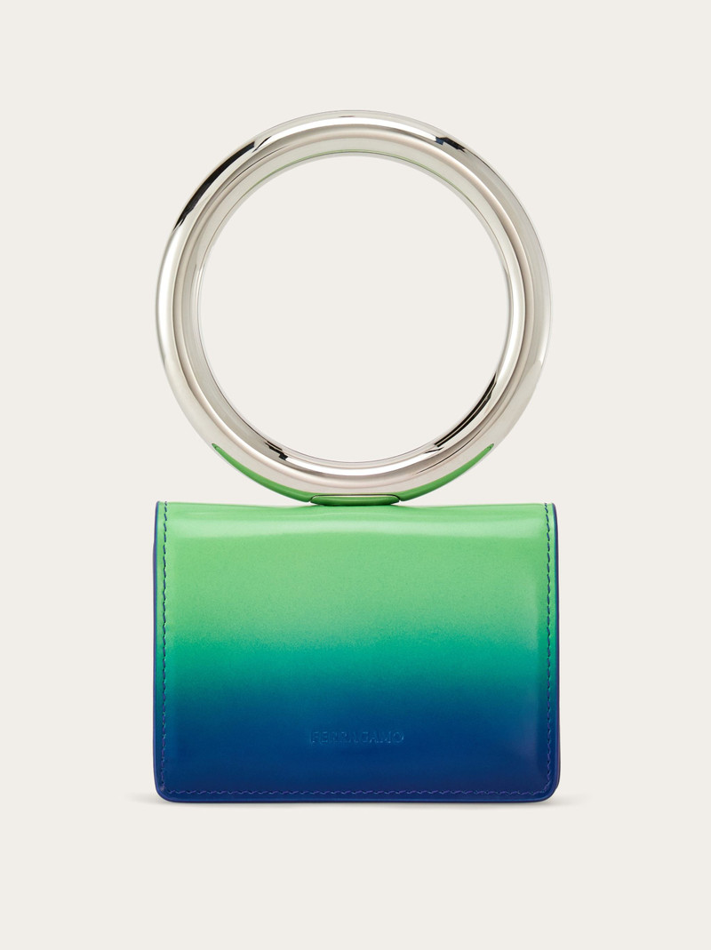 Micro pouch with airbrushing 1