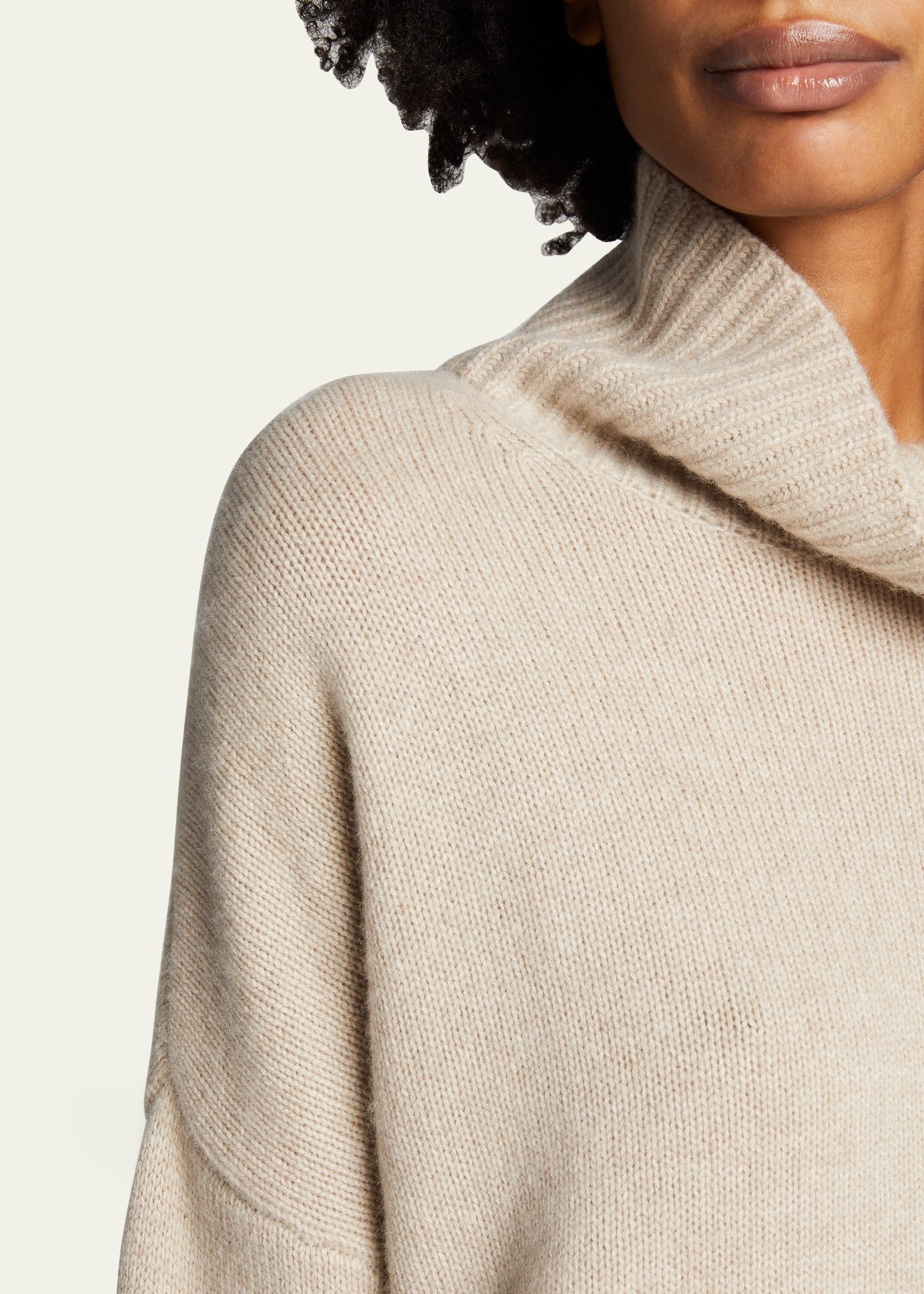 Heidi Cashmere Turtleneck Sweater - 5