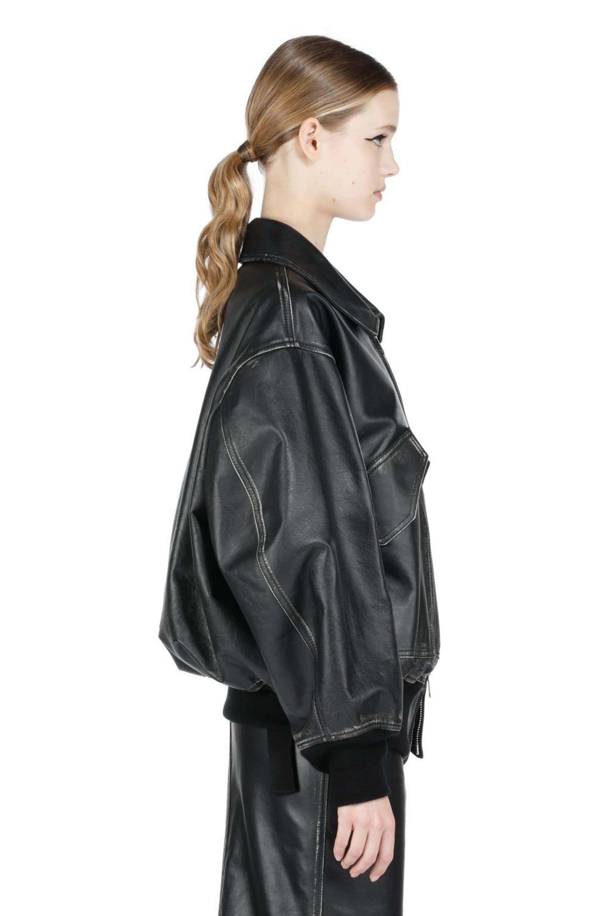 LEATHER BOMBER JACKET - 3