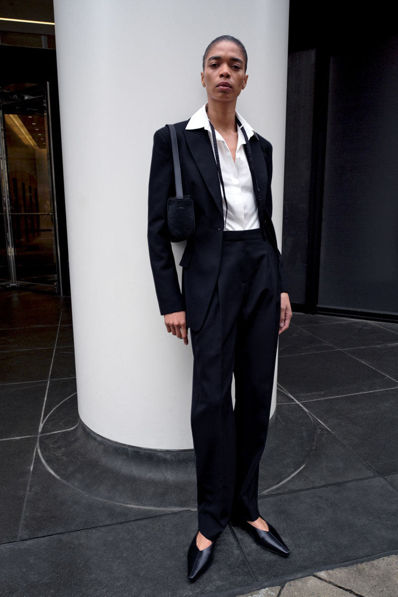 Contour Blazer - Black - 10