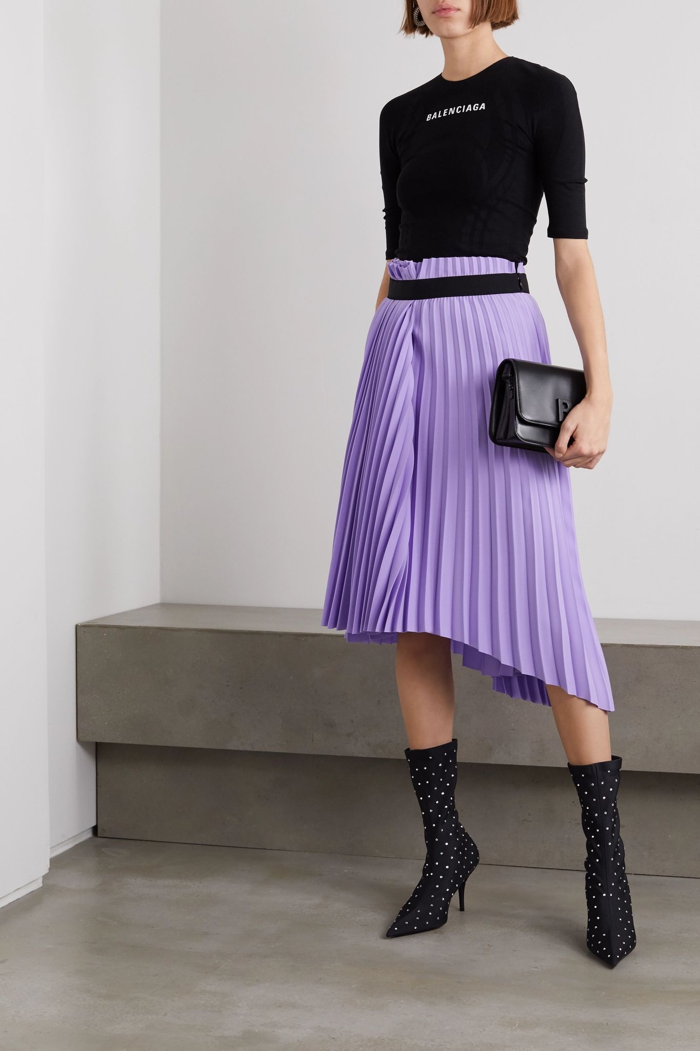 Asymmetric pleated crepe midi skirt - 2