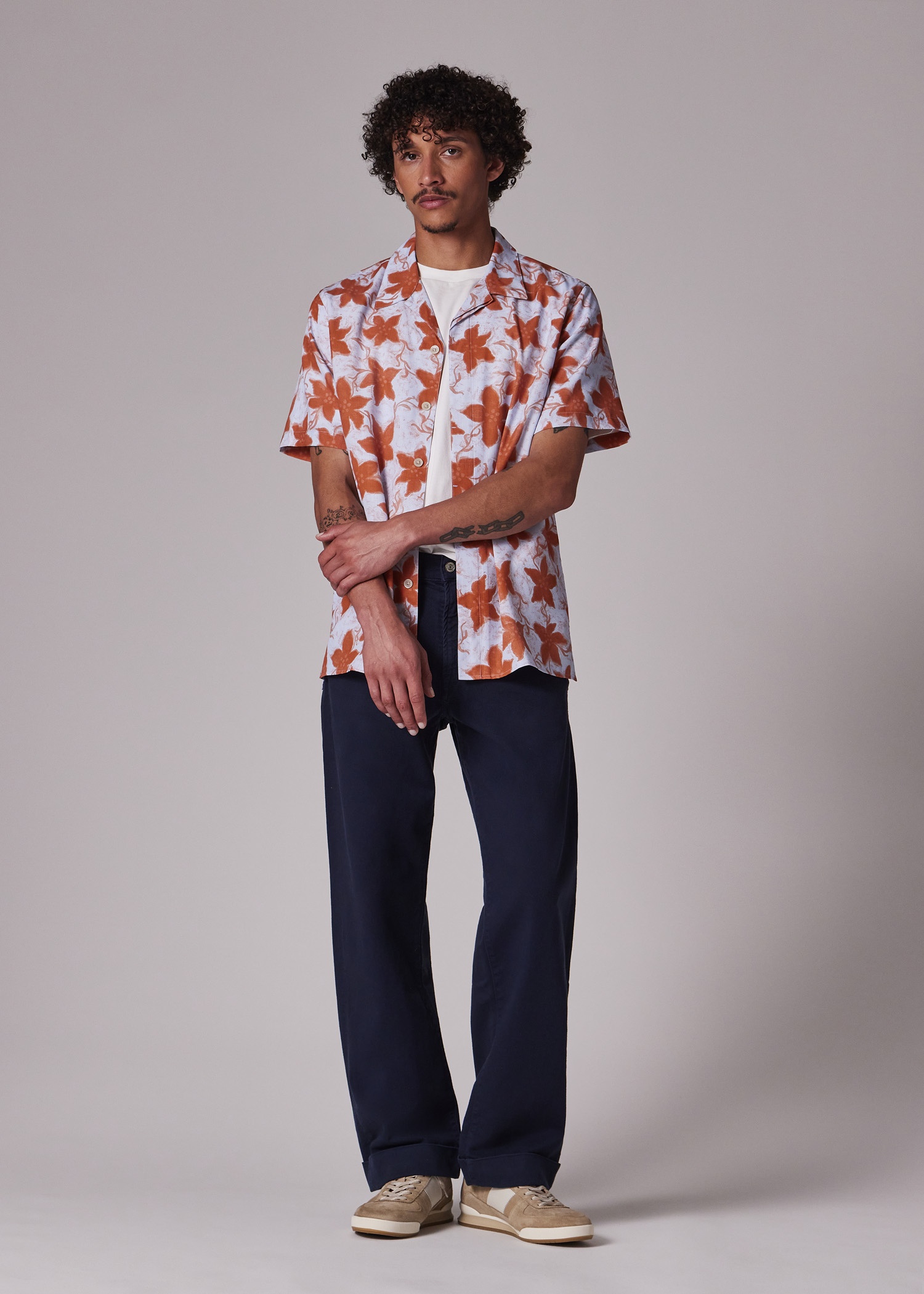 Pale Blue Orange 'Gentian Flower' Print Short-Sleeve Shirt - 5