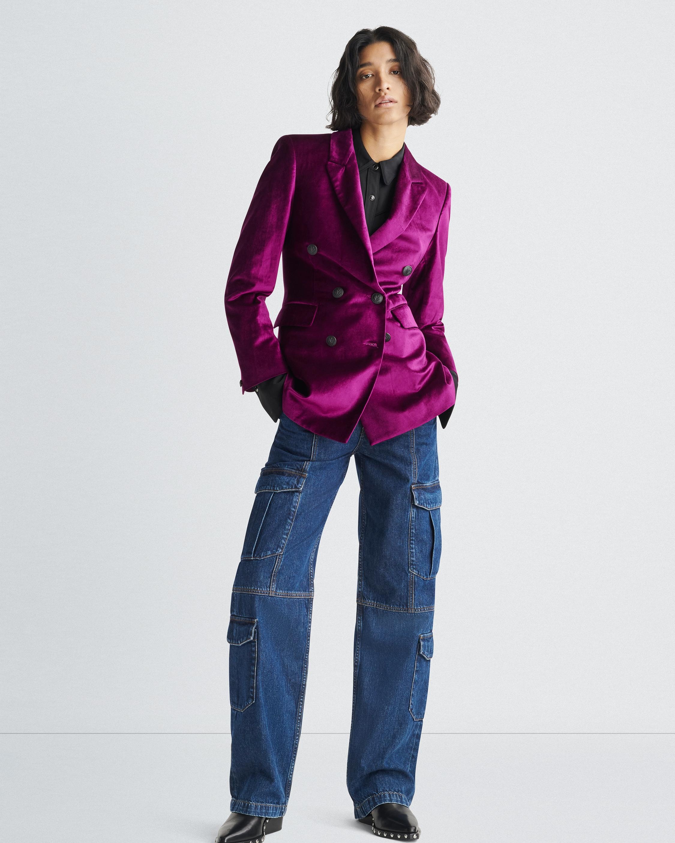 Opal Velvet Blazer
Classic Fit - 6