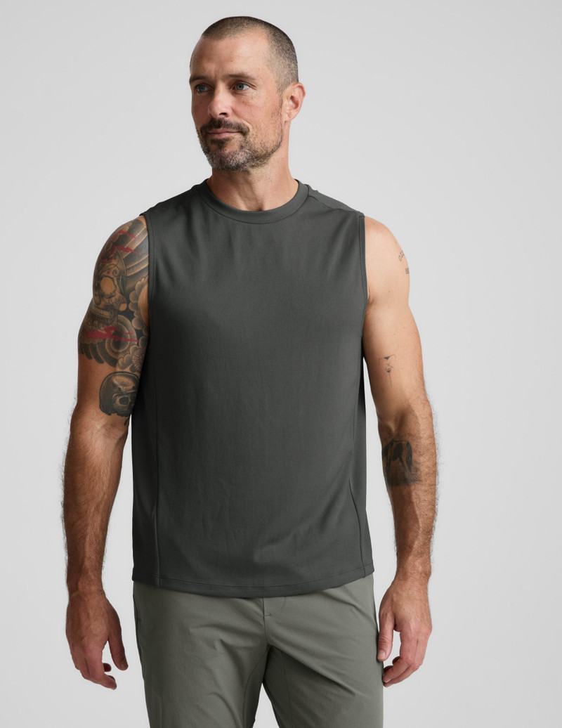BEYOND YOGA All In Active Men's Tank outlook