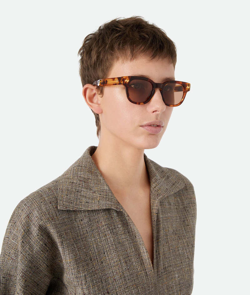 Bottega Veneta Intrecciato Panthos Sunglasses outlook
