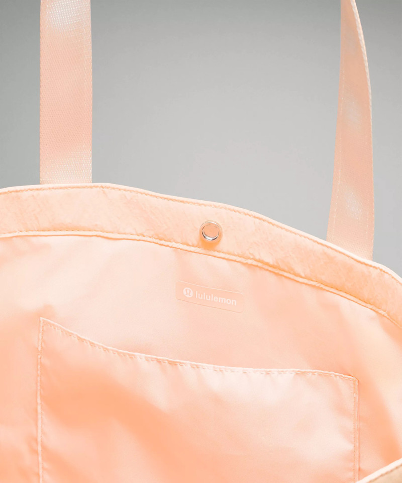 Daily Multi-Pocket Tote Bag 20L 4