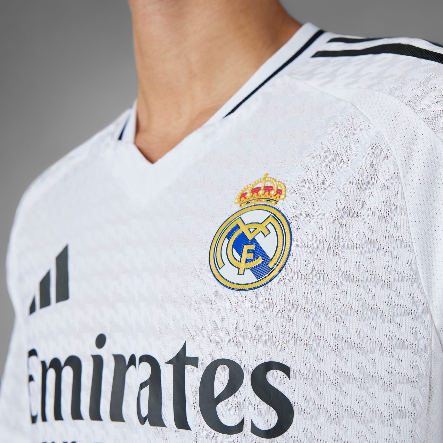 Real Madrid 24/25 Home Authentic Jersey - 7