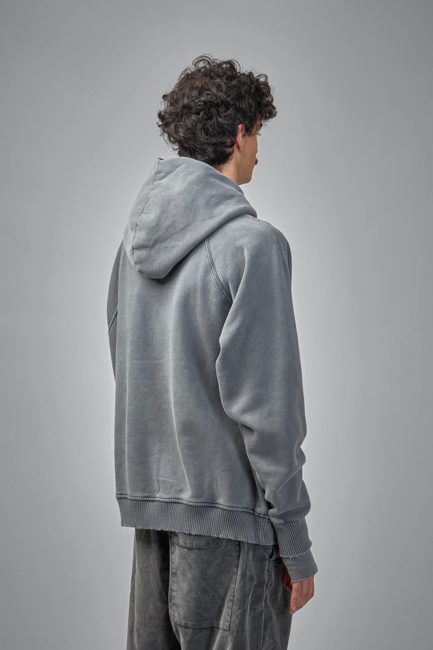 M S 187 - 3