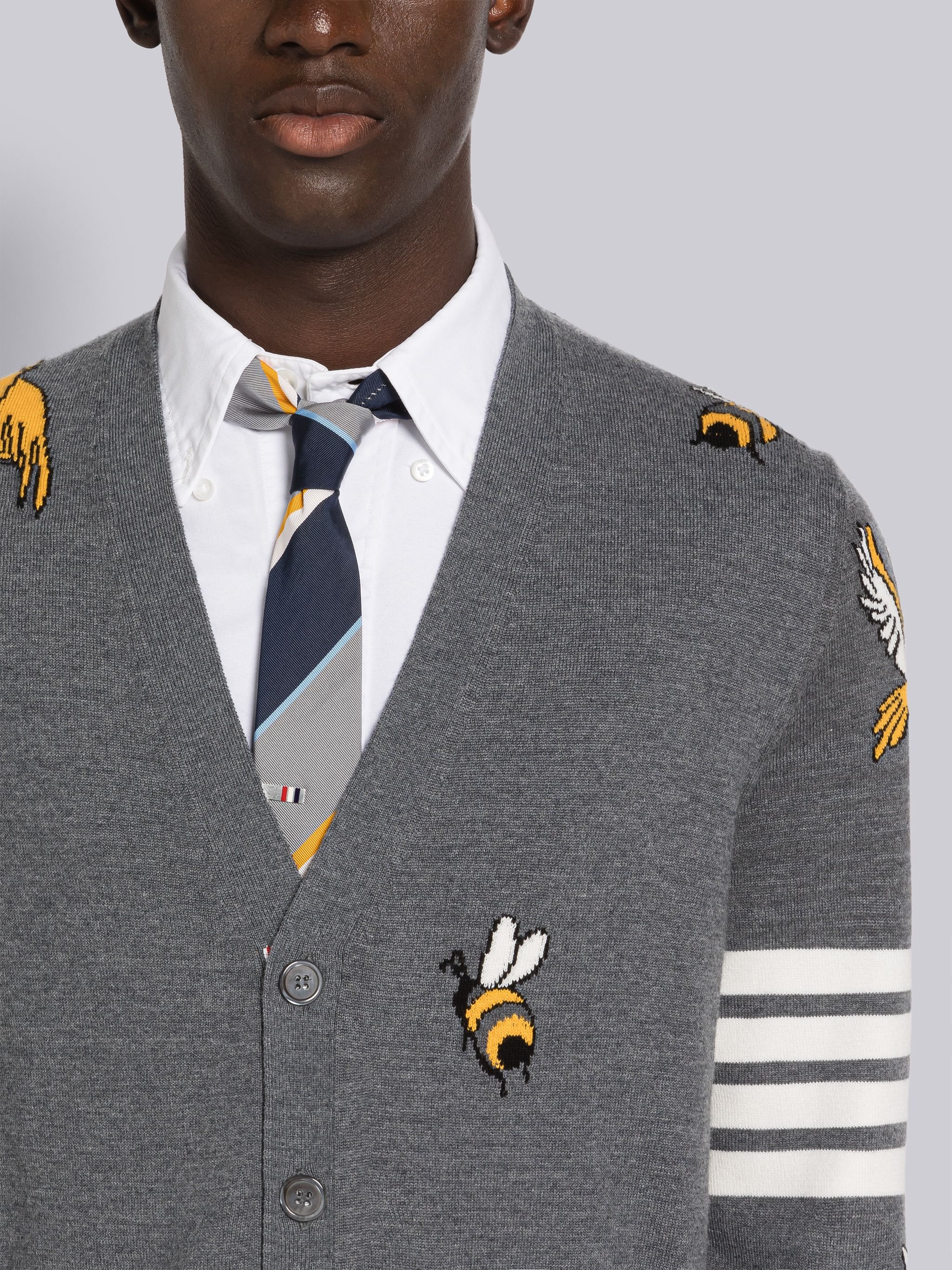 COTTON MERINO BIRDS AND BEES 4-BAR V-NECK CARDIGAN - 5