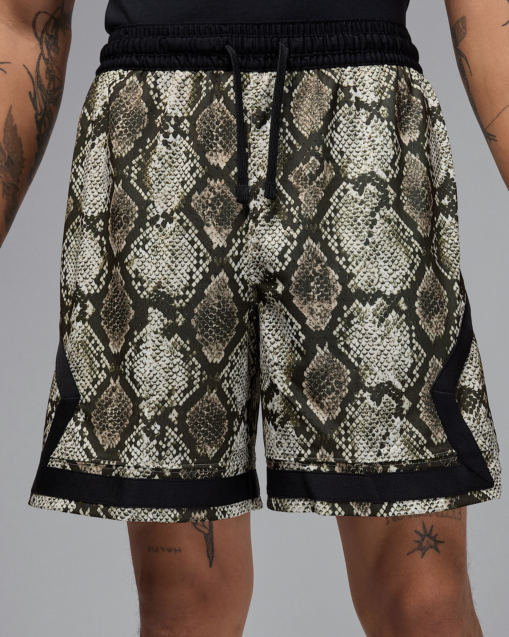Jordan Sport Men's Dri-FIT Mesh Diamond Shorts - 2