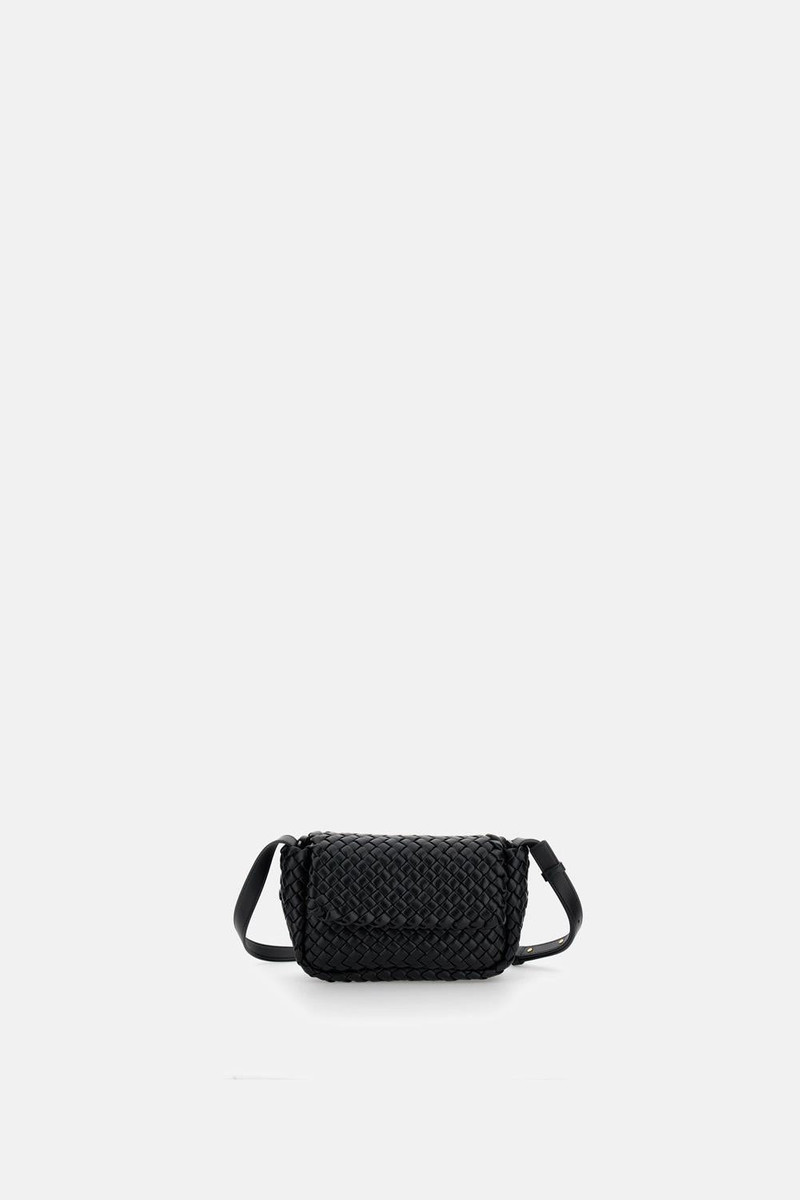 PADDED WOVEN BAG 1