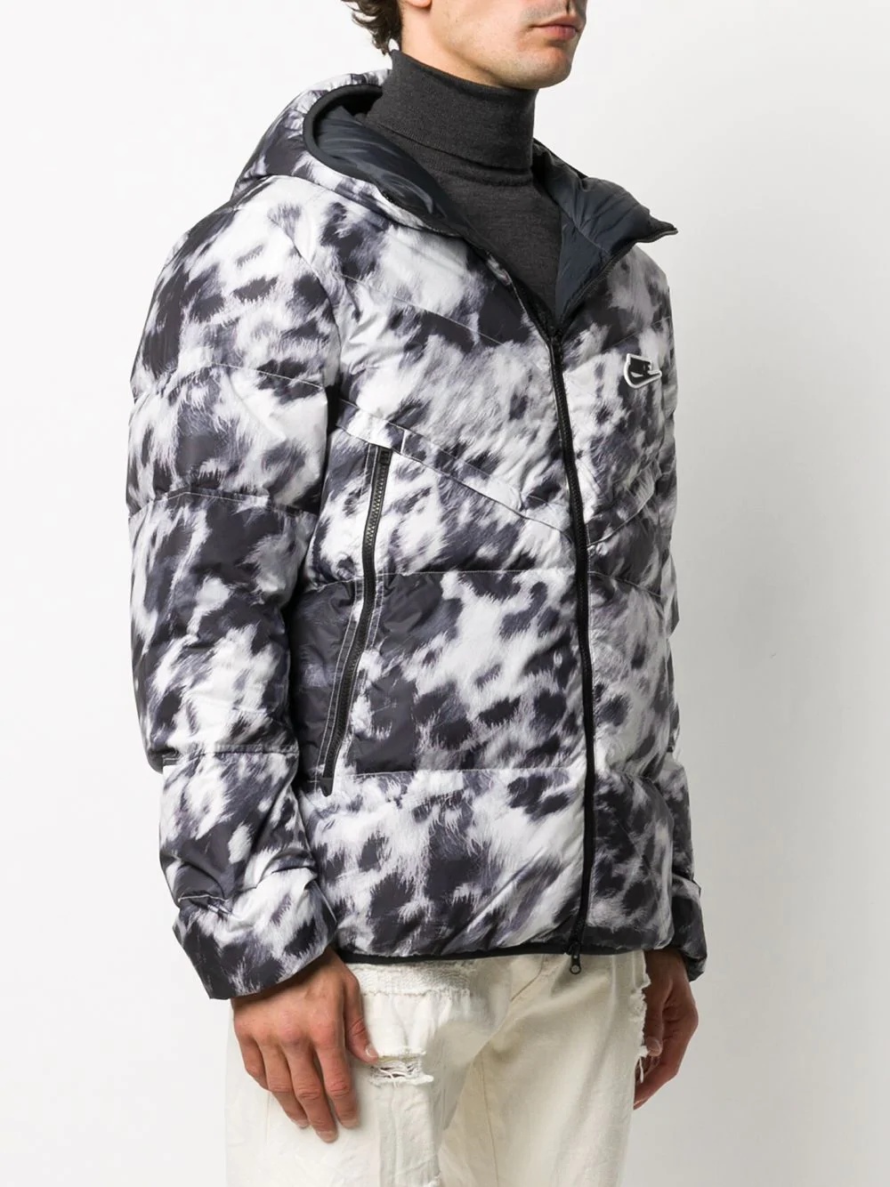 camouflage-print padded coat - 3