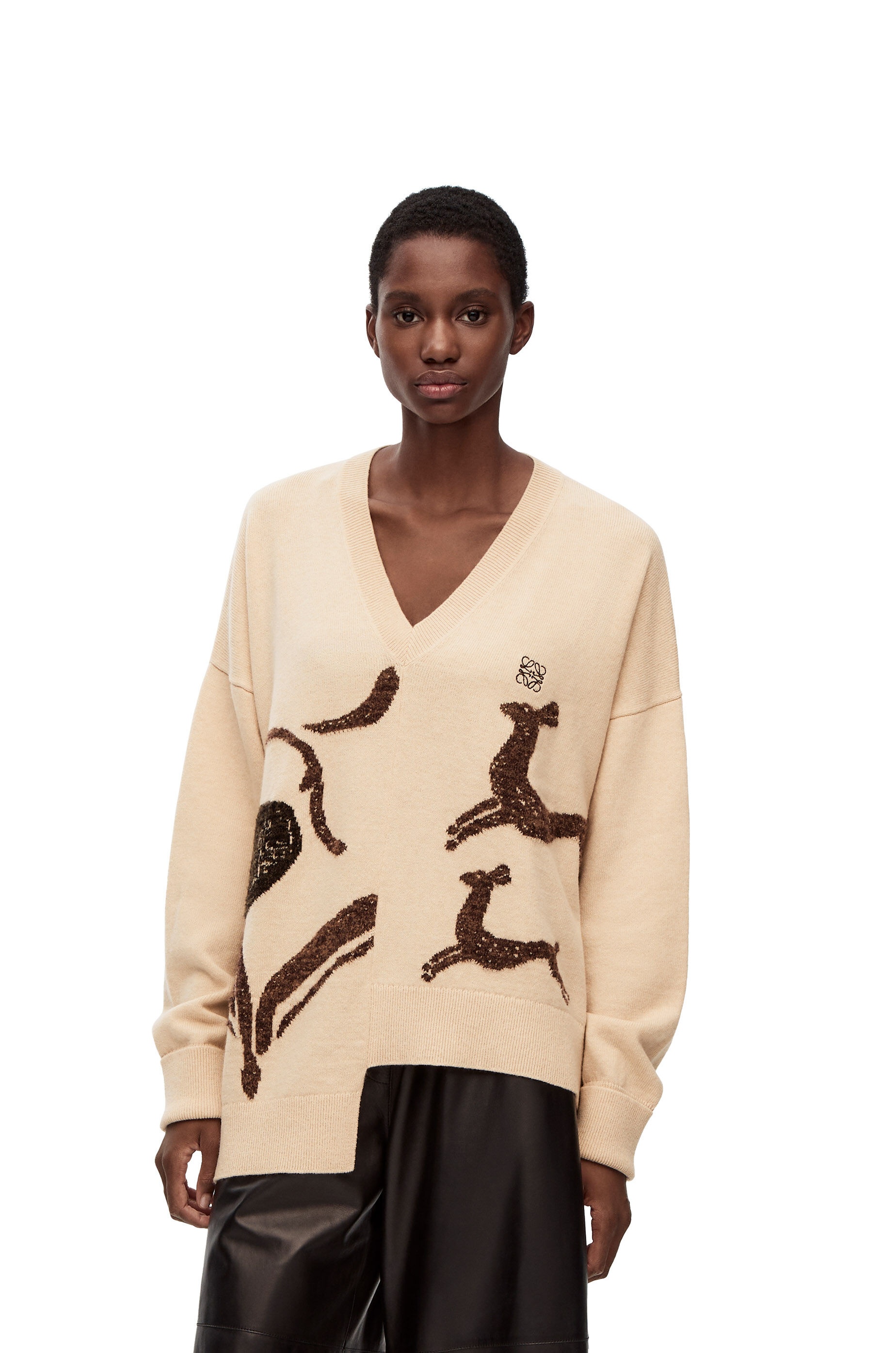 Asymmetric deer sweater in wool - 3