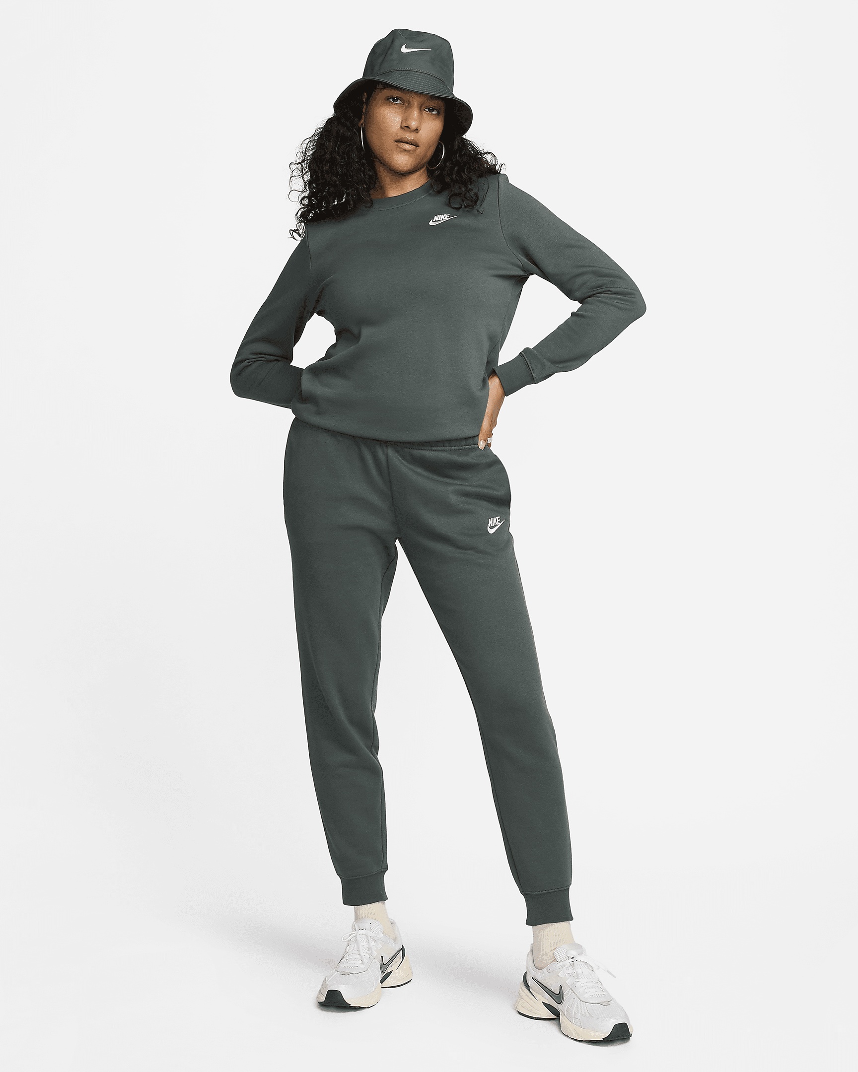 Nike Sportswear Club Fleece Women's Crew-Neck Sweatshirt - 5