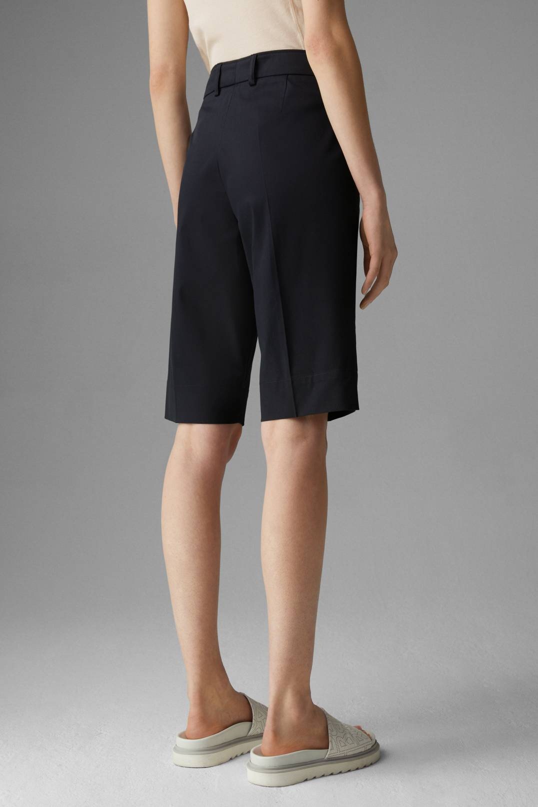 LARA BERMUDAS IN NAVY BLUE - 3