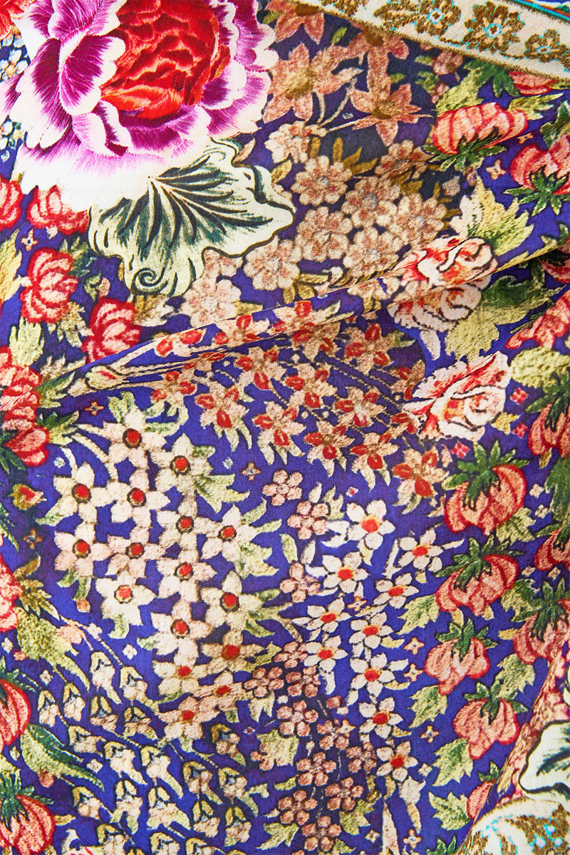 WOVEN SHORT SARONG WITH TASSELS 3